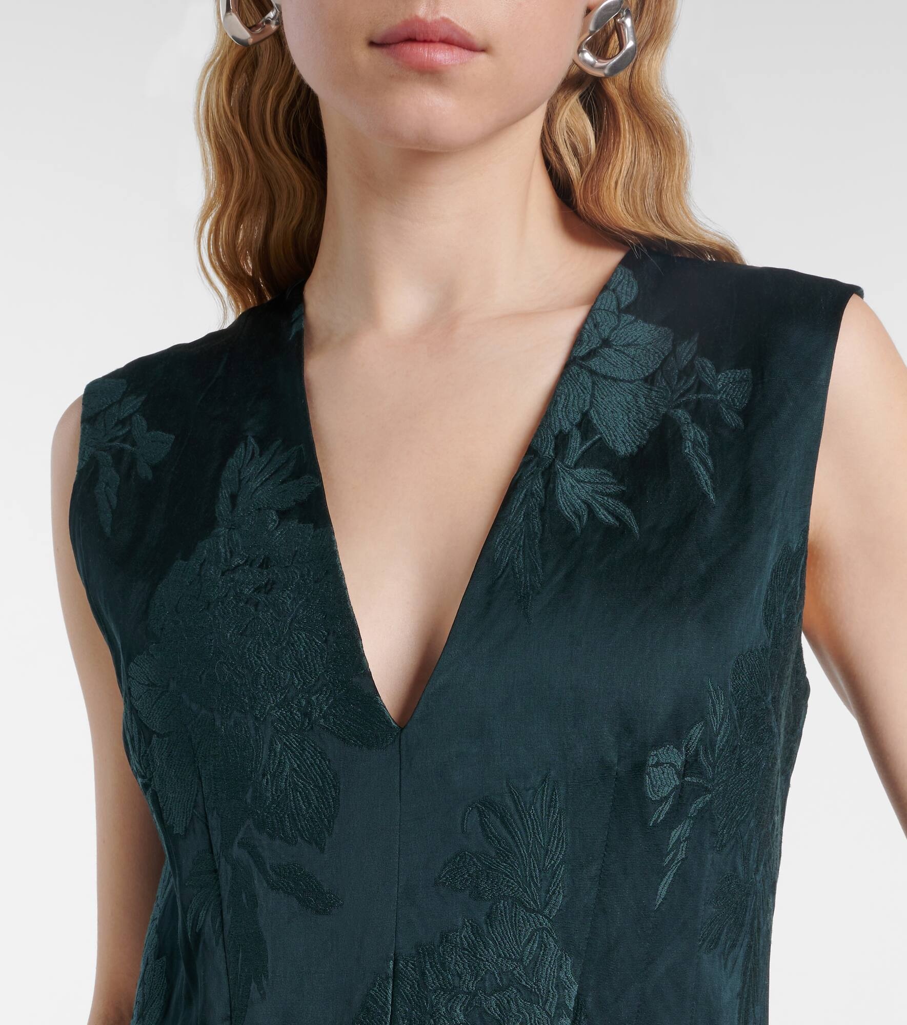 Floral jacquard gown - 4