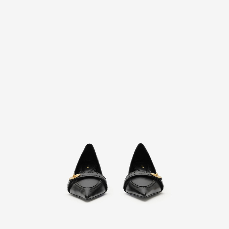 Burberry Leather Cotswolds Low Pumps outlook