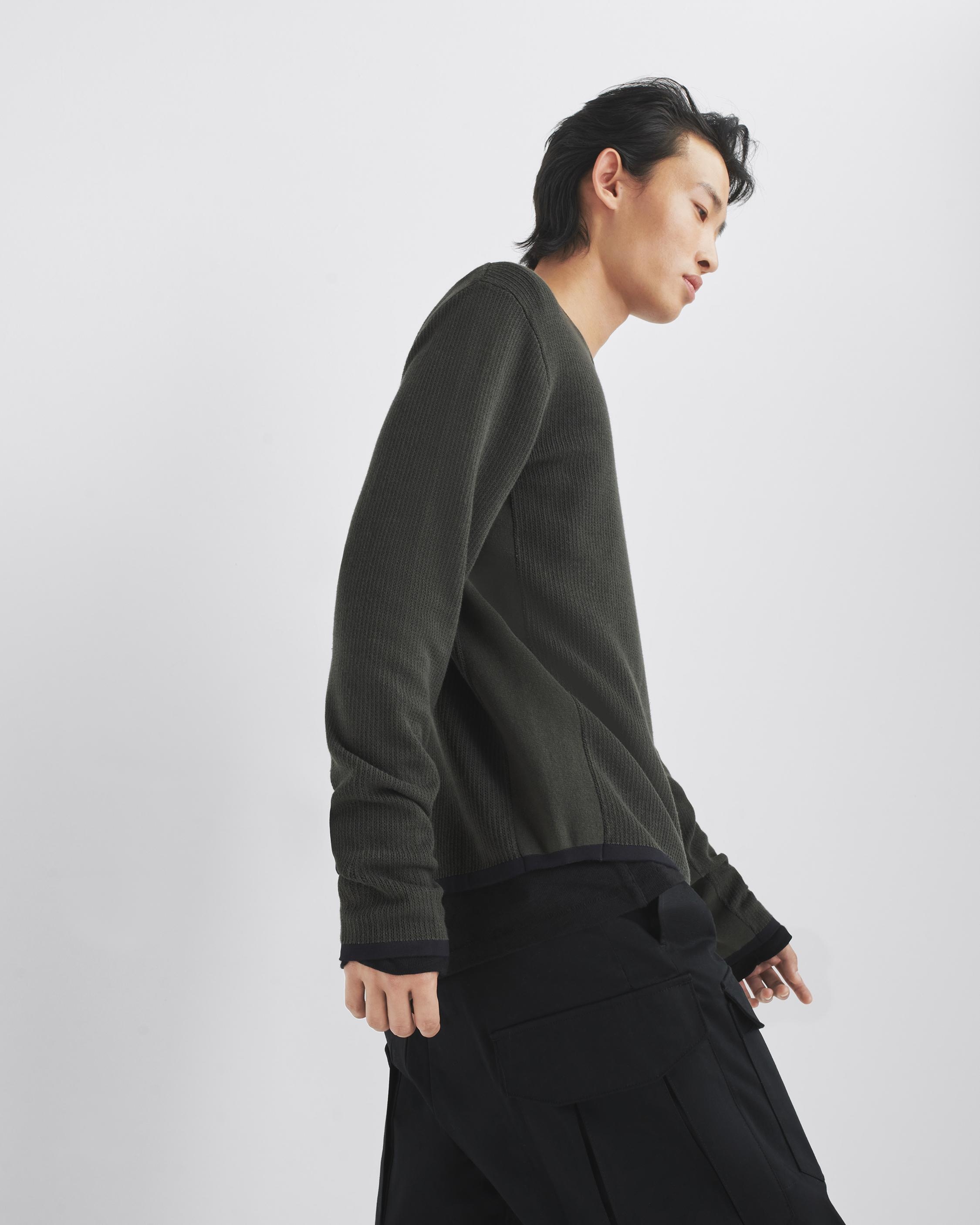Harvey Cotton Crew
Classic Fit - 6