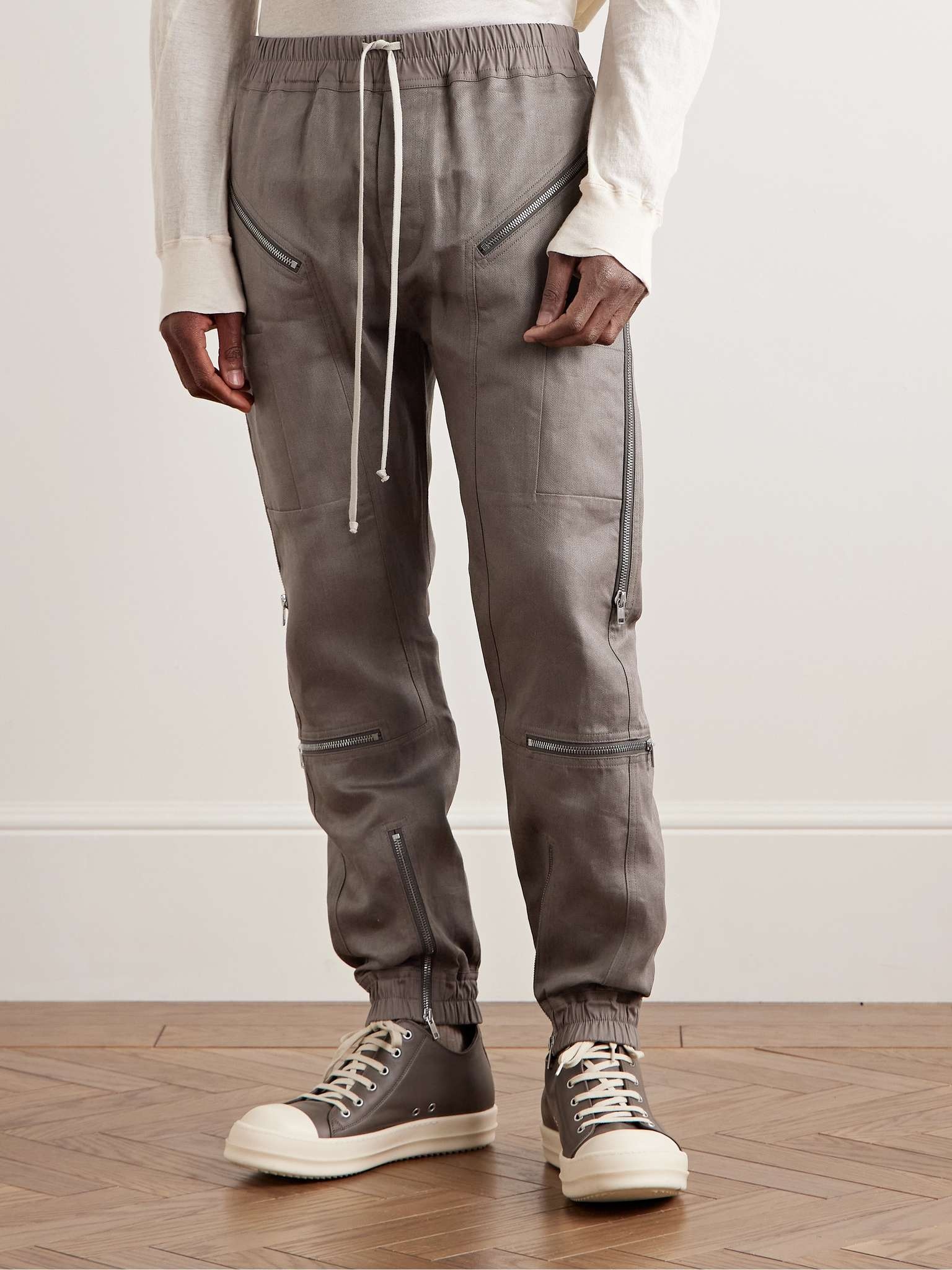 Slim-Fit Tapered Zip-Detailed Linen-Canvas Trousers - 3