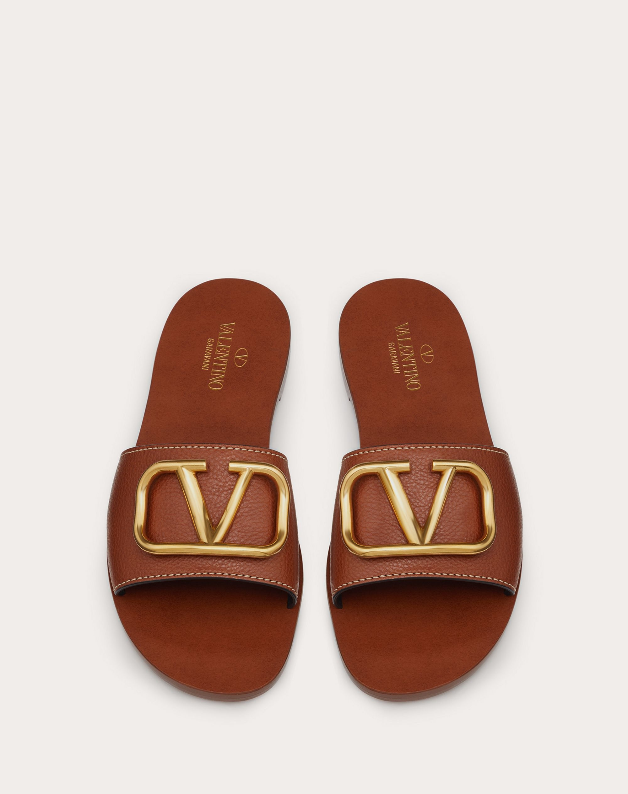 VLogo Signature Slide Sandal in Grainy Cowhide with Accessory - 4