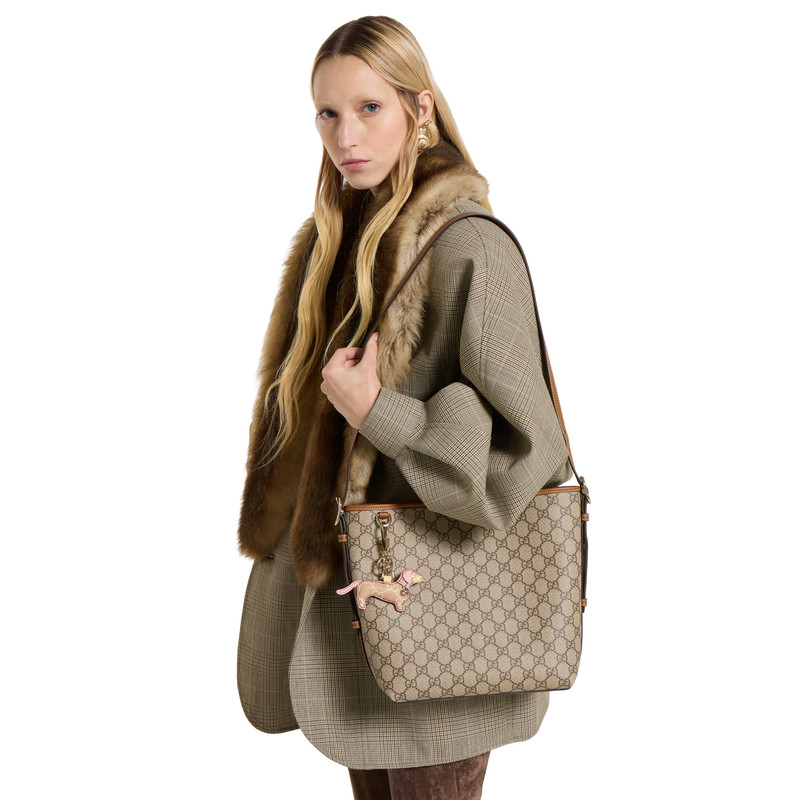 GG Emblem small shoulder bag 3