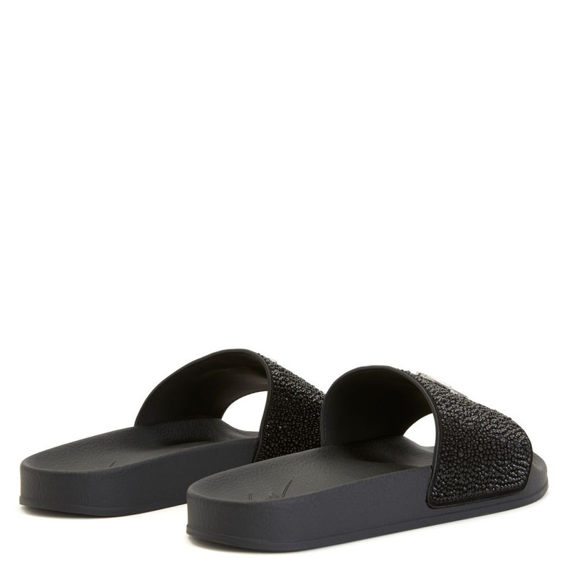 Giuseppe Zanotti Brett outlook