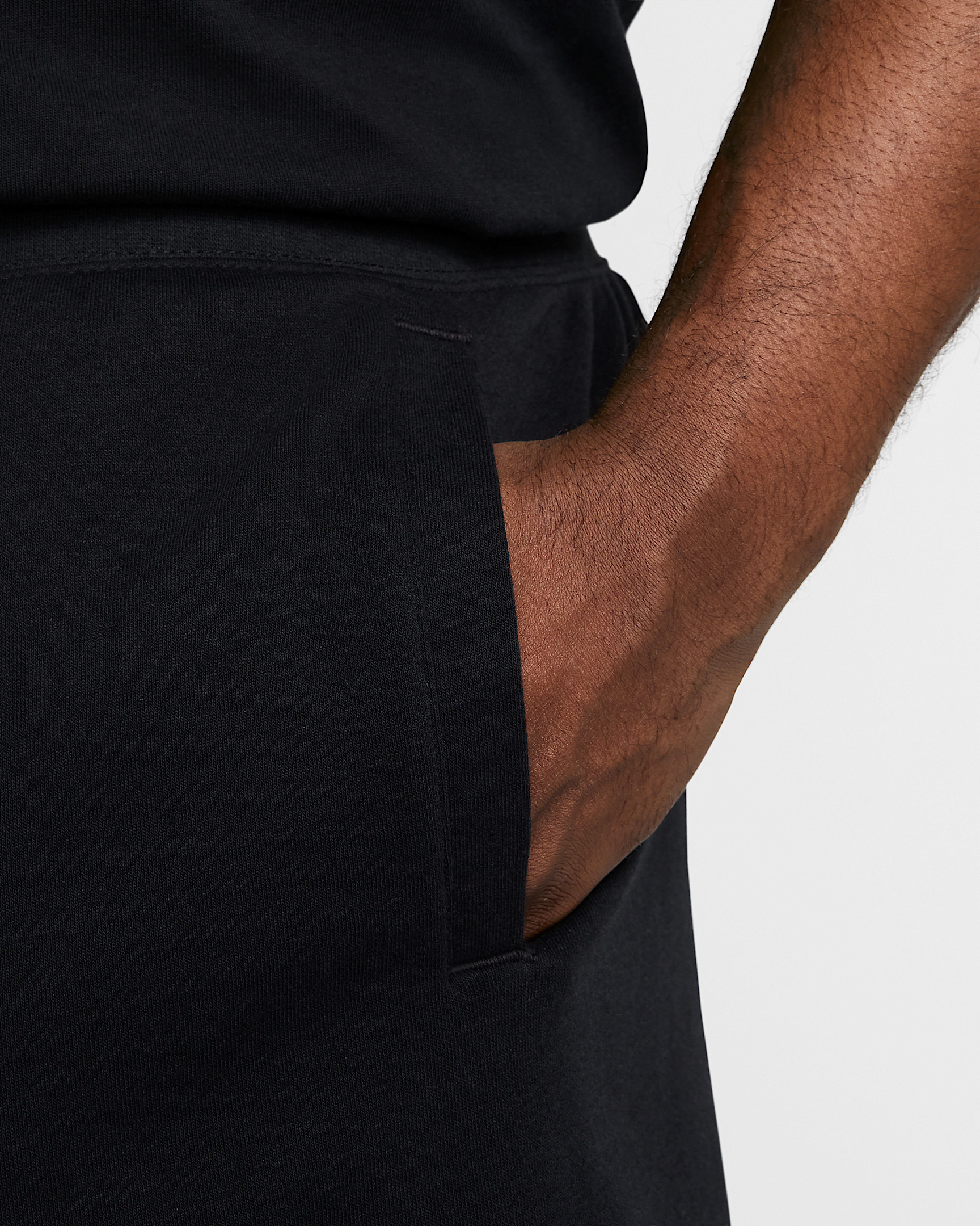 Nike Club Men's French Terry Alumni Shorts - 11