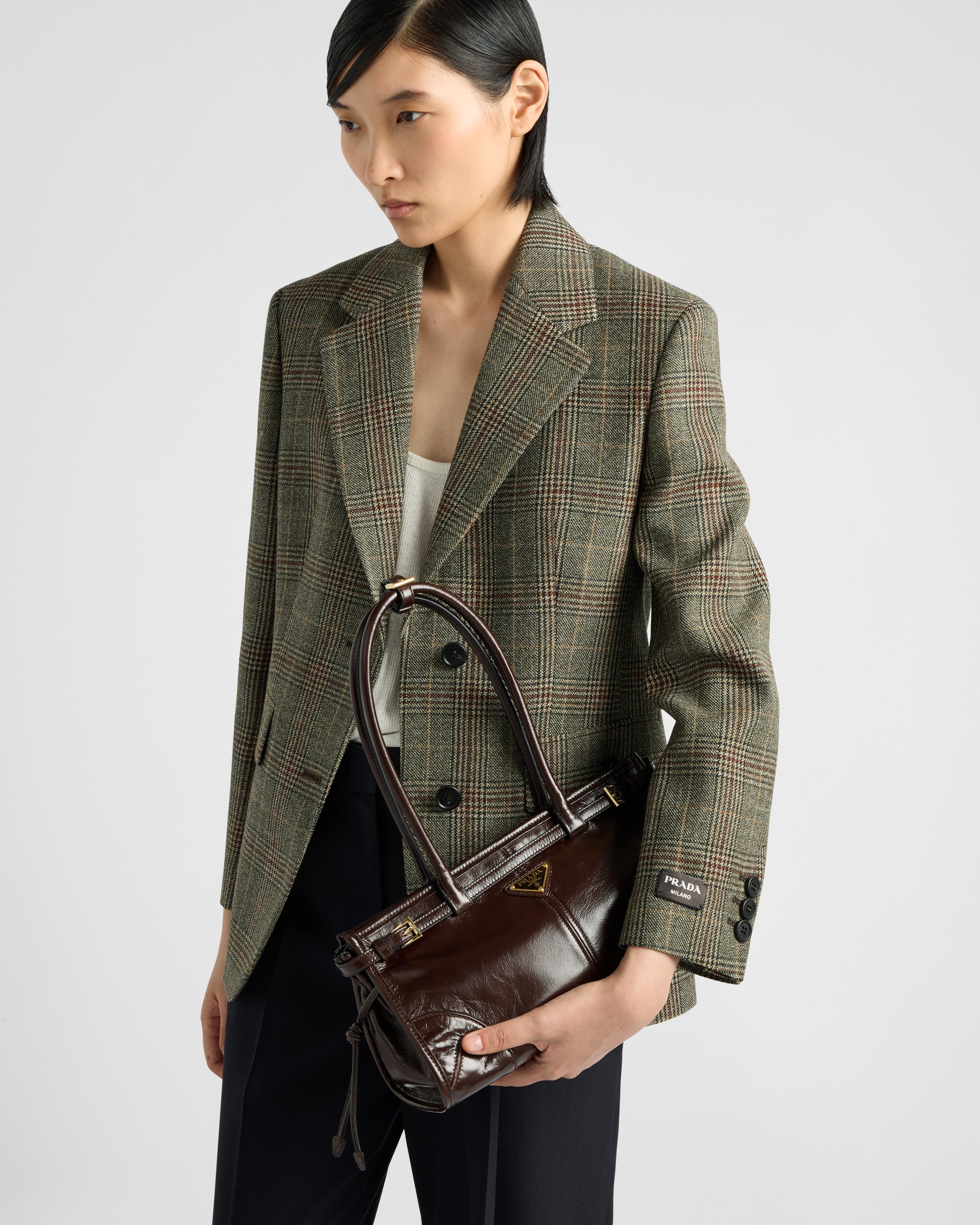 Medium leather handbag - 2