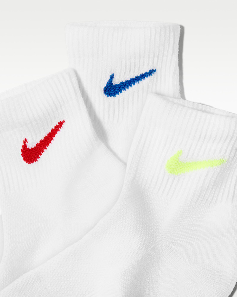 Nike Nike Everyday Elevated Ankle Socks (3 Pairs) outlook