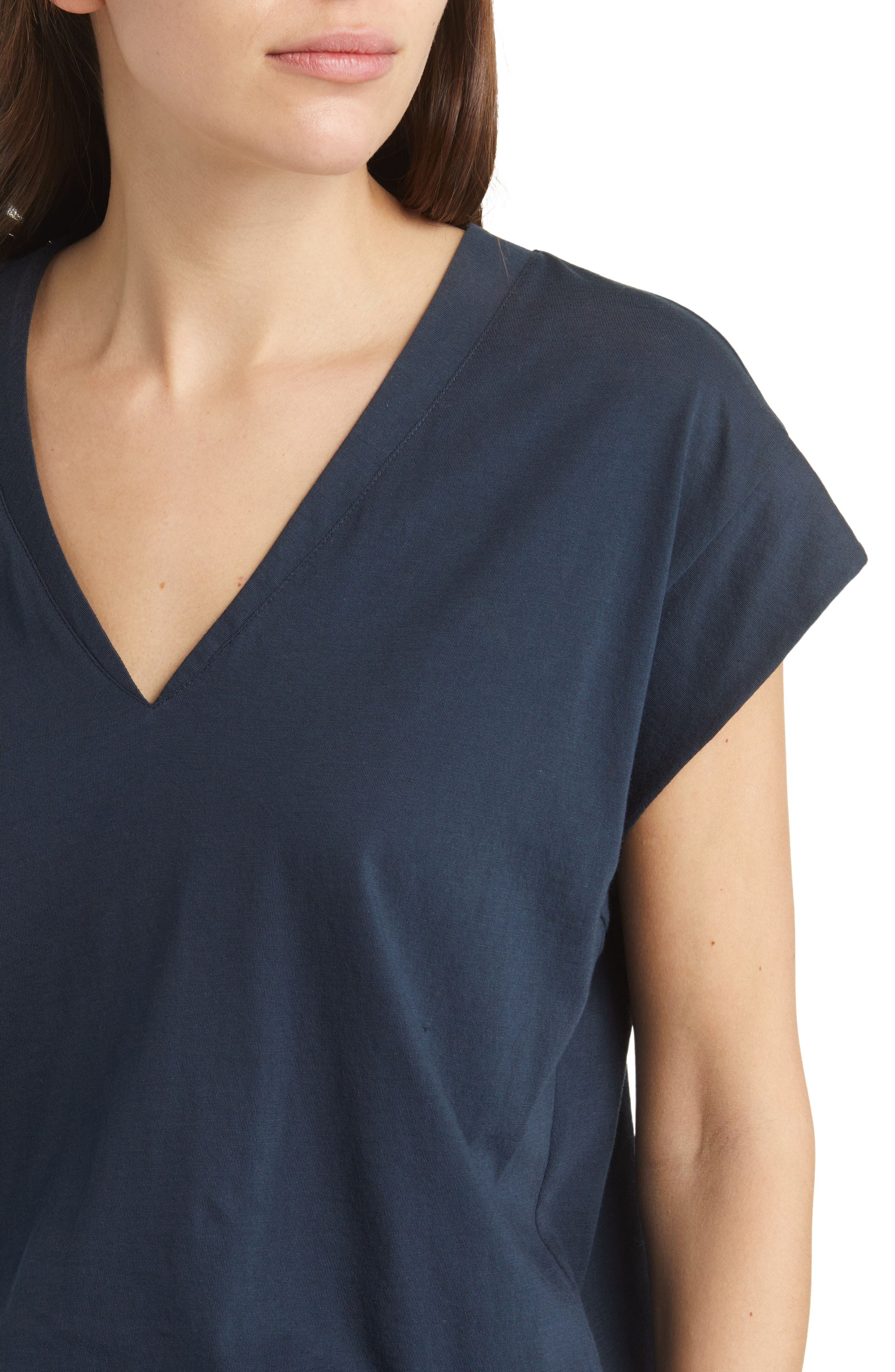 Le Mid Rise V-Neck T-Shirt - 4