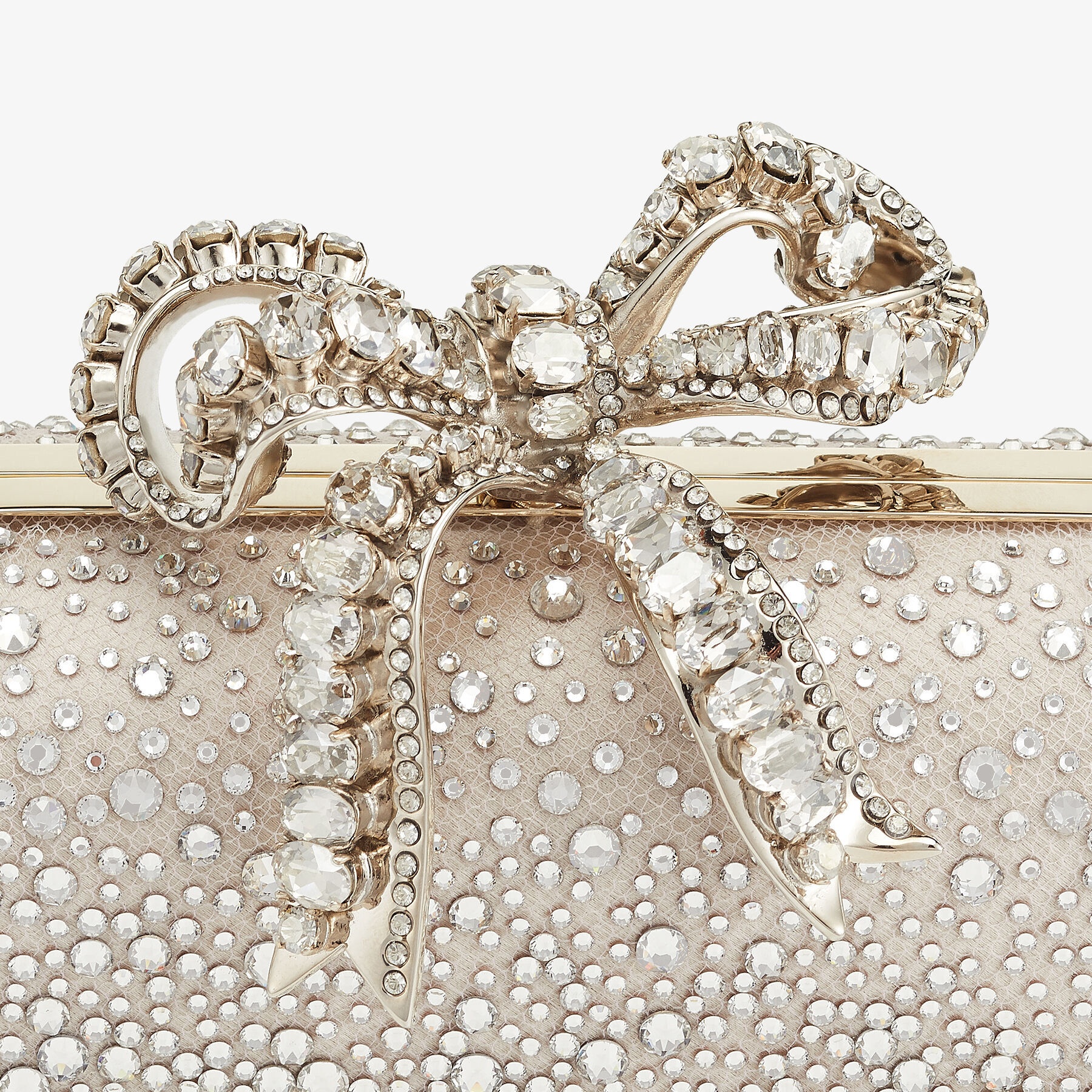 Cloud
Ballet Pink Sprinkled Crystals on Mesh Clutch Bag with Crystal Bow Clasp - 4