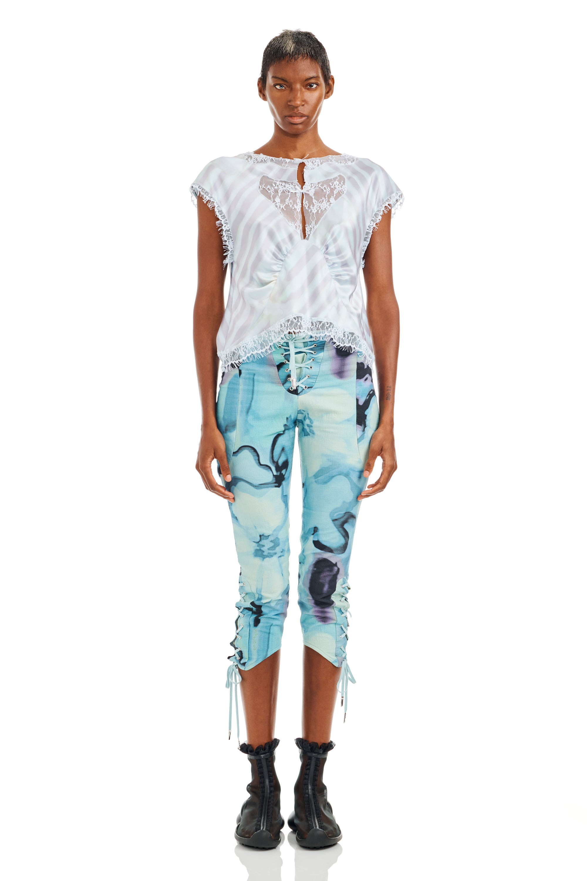 WASHED WAVY NAVY FLOWER STRIPE WATERLILY TOP - 3