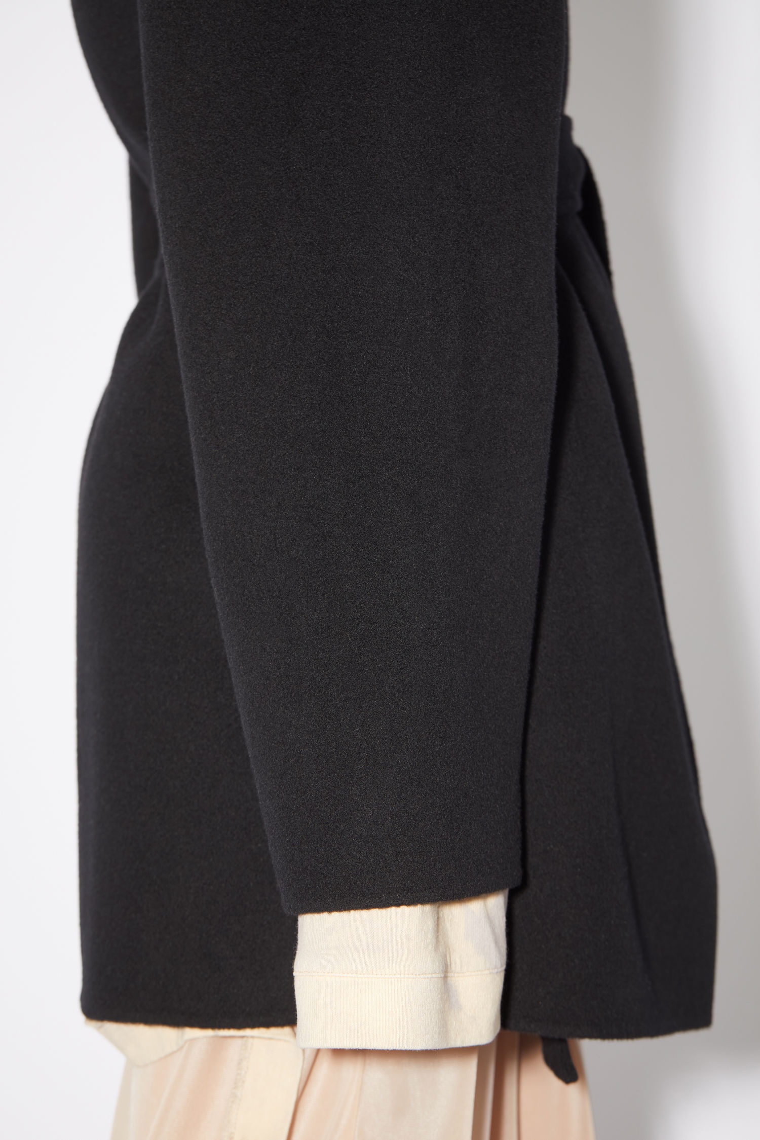 Belted wool coat - Black - 7