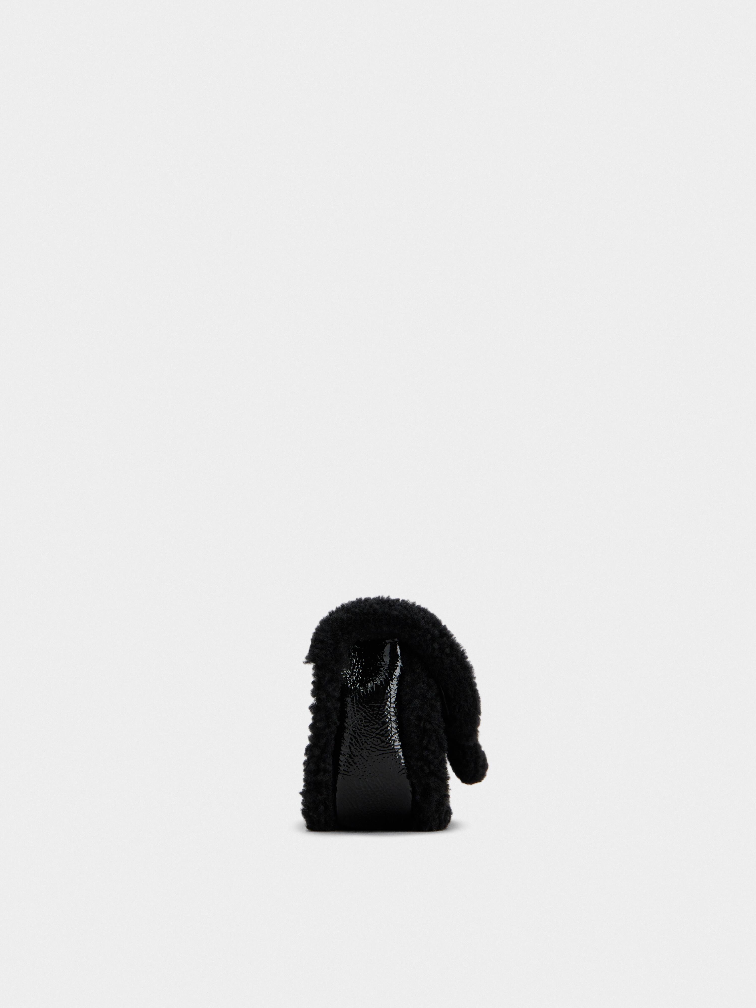 Jeu de Fille Viv' Shearling Strass Buckle Clutch Bag in Patent Leather - 4