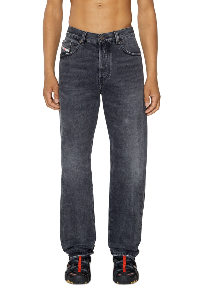 2010 007J5 STRAIGHT JEANS 3
