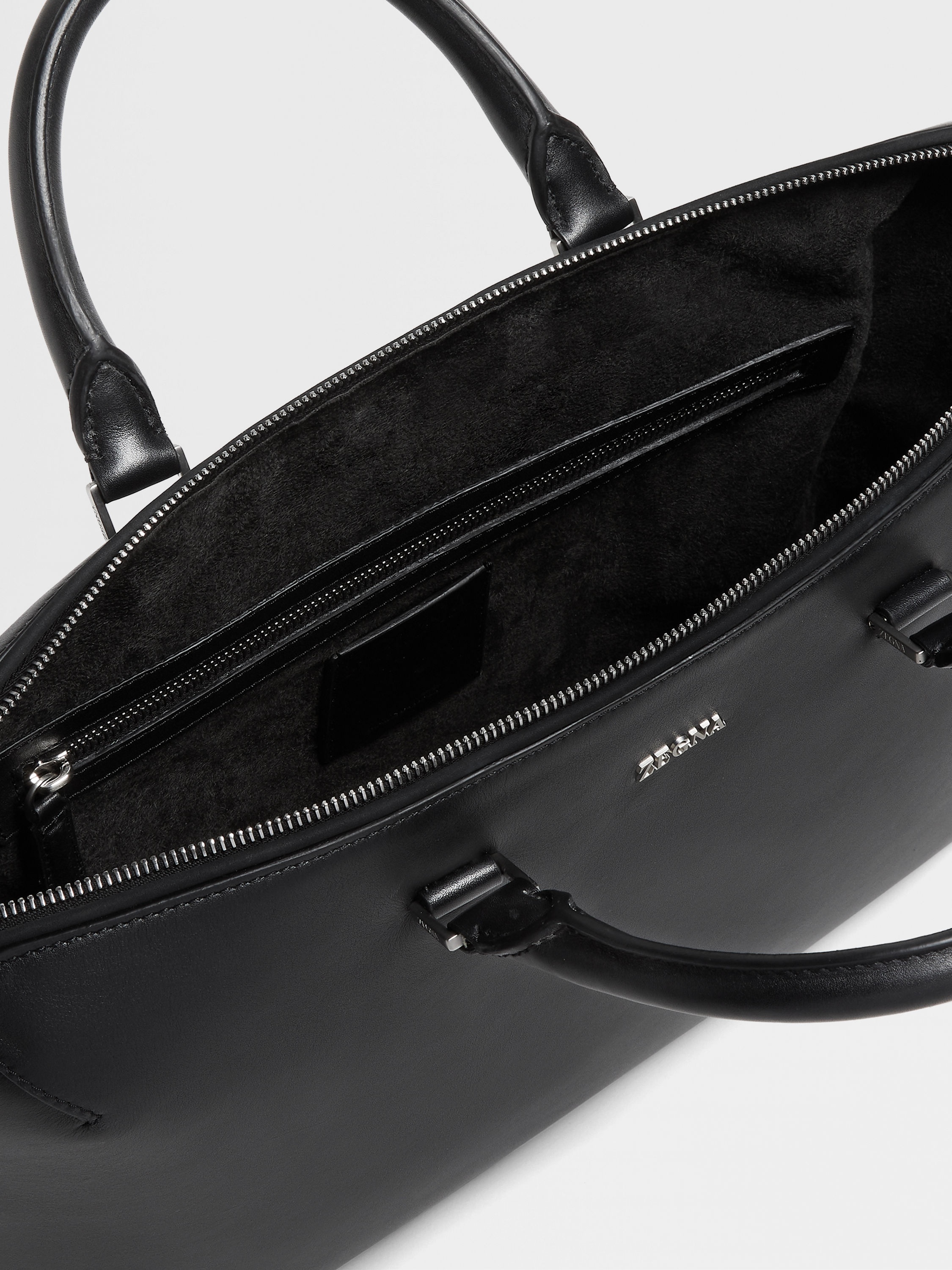 BLACK LEATHER BUSINESS BAG - 4