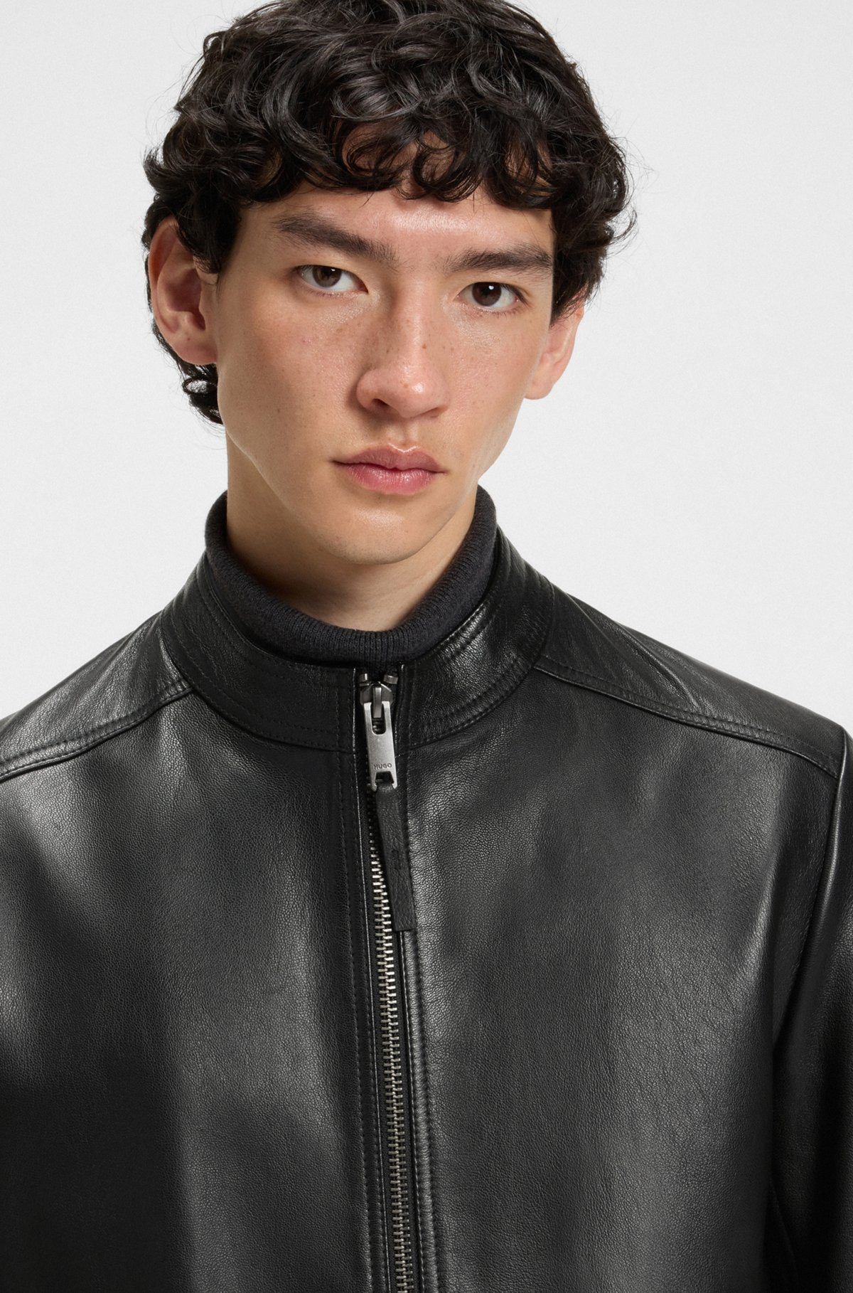 SLIM-FIT JACKET IN LEATHER - 5