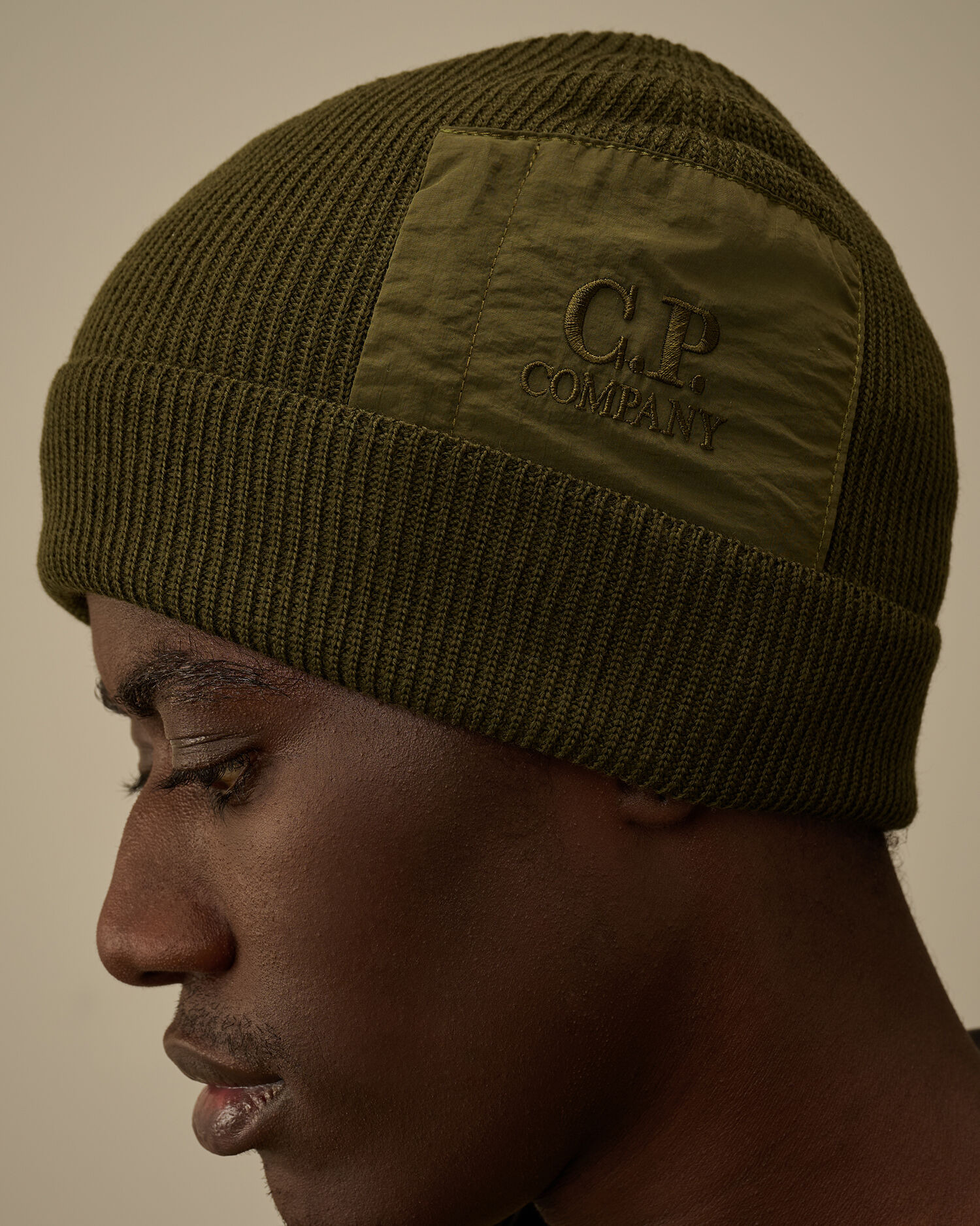 Extrafine Merino Wool Zip Pocket Beanie - 4