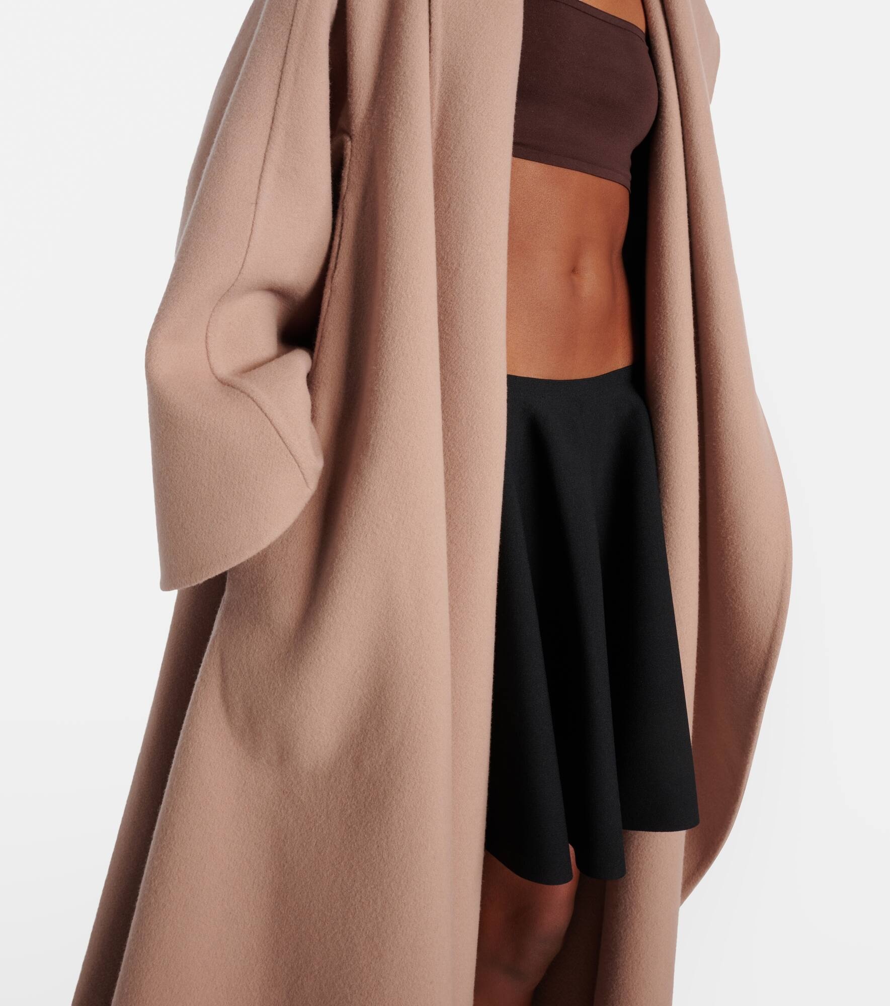 Hooded wool and cashmere cape - 5