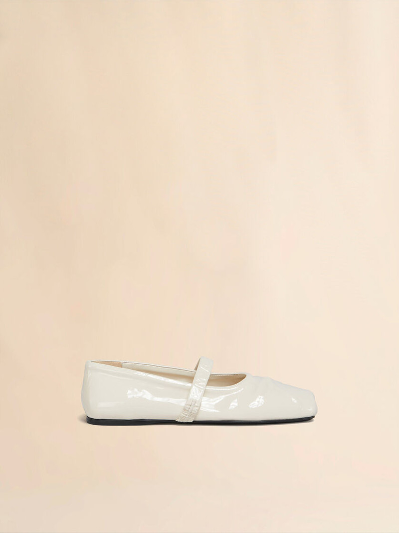 WHITE PATENT LEATHER MARY JANE 1