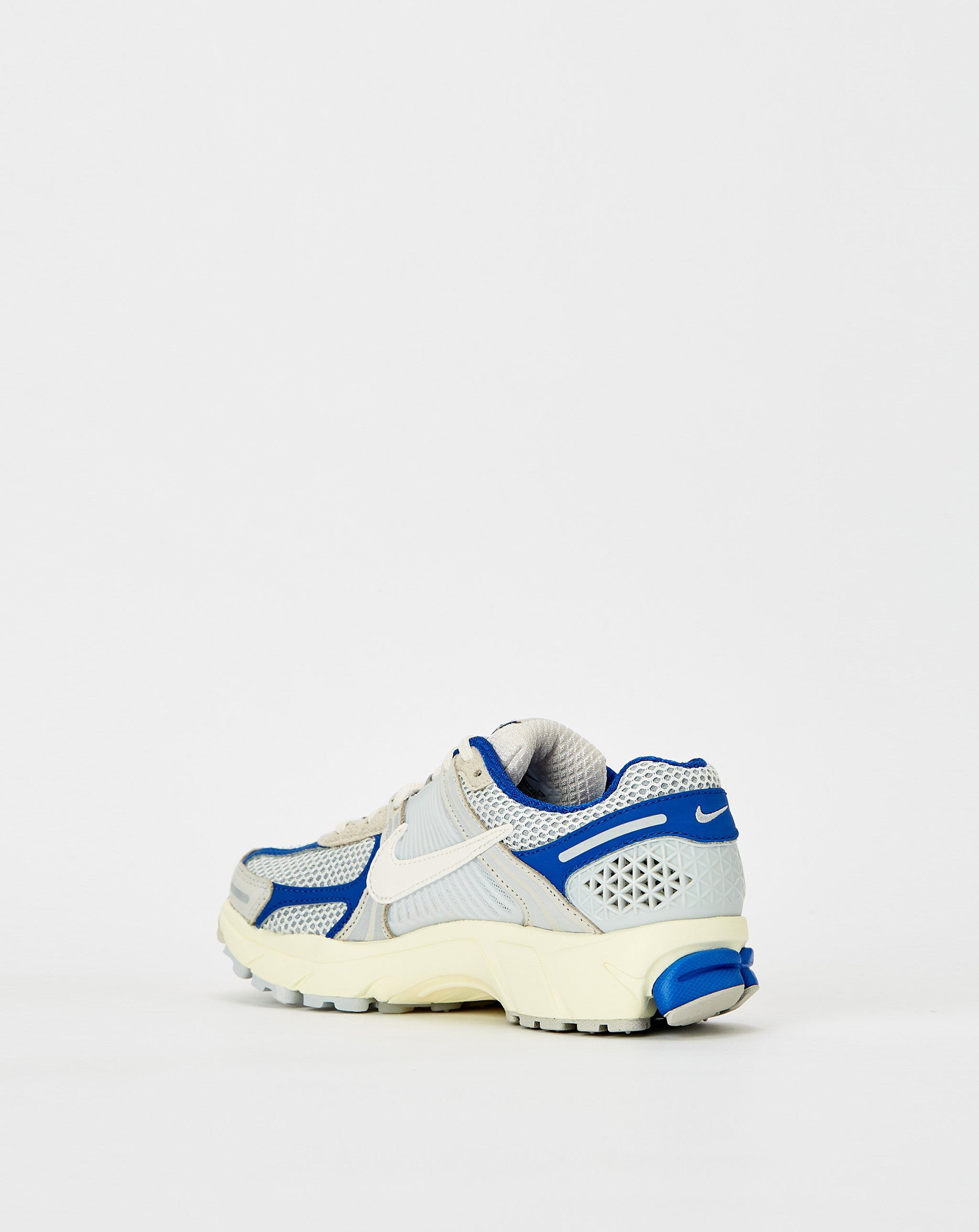 Women's Zoom Vomero 5 - 3