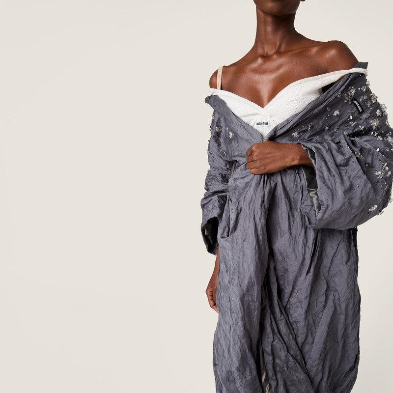 Embroidered duchesse coat 5