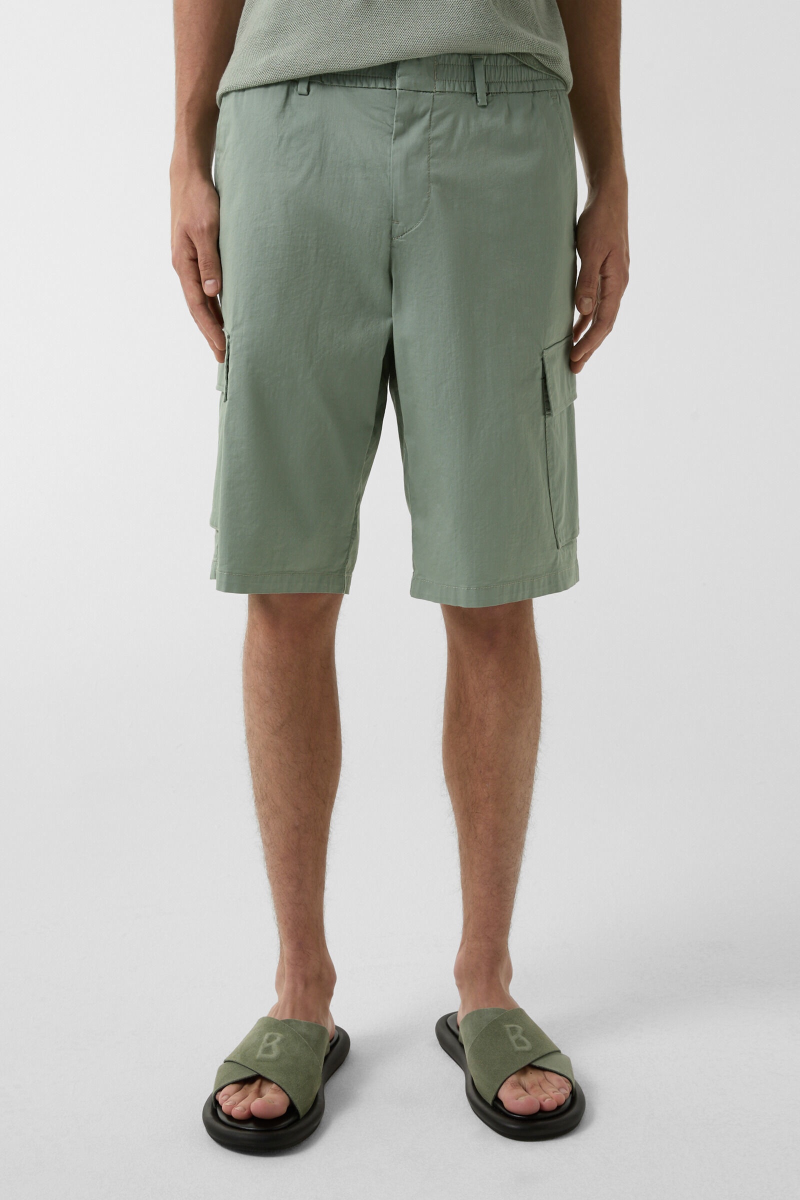 Marc cargo shorts in Eucalyptus - 2