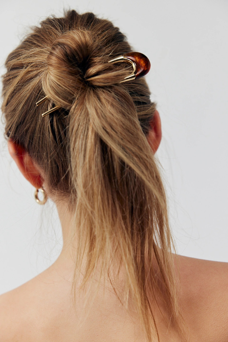 Suki Gold Plated Hair Pin 1
