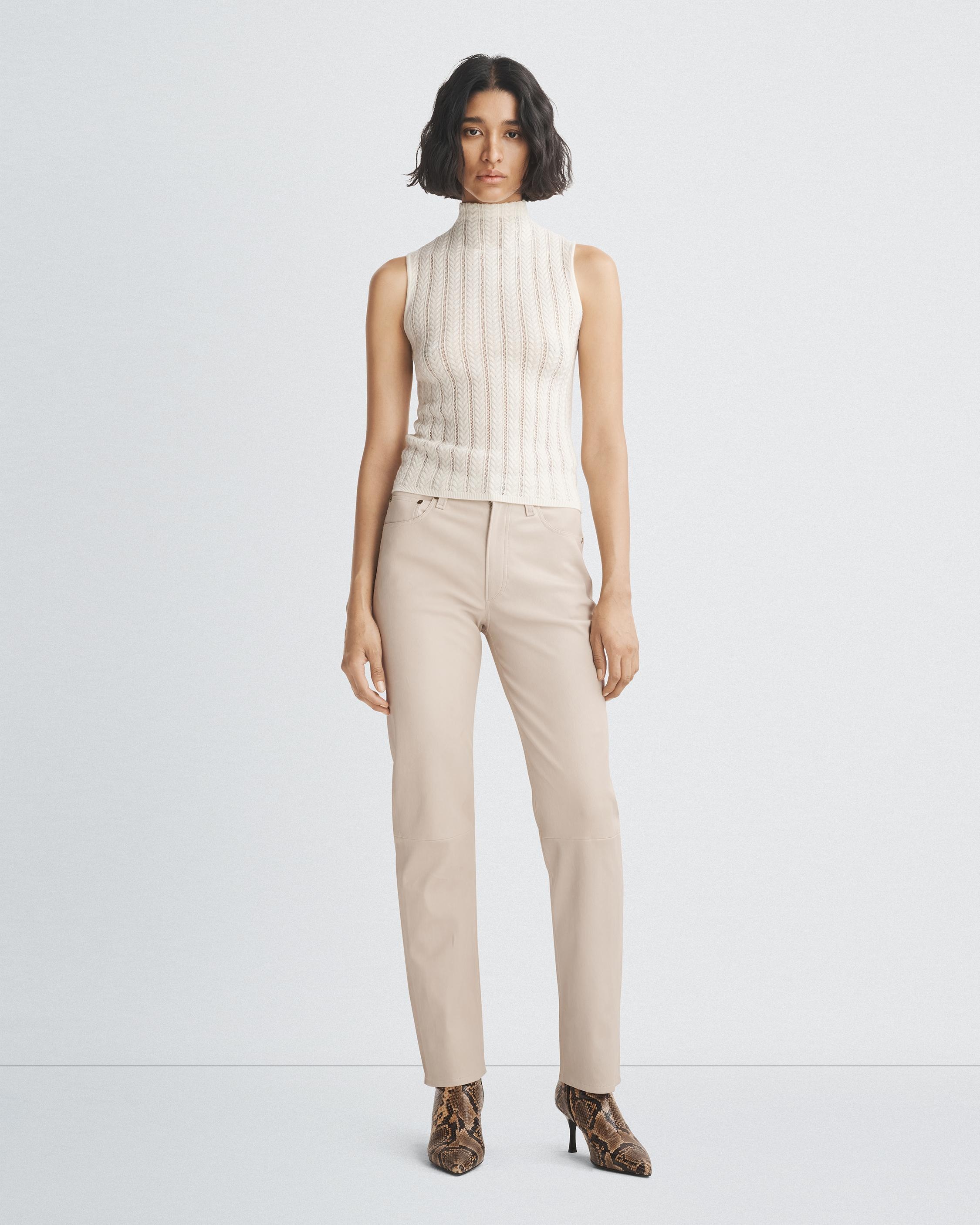 Christina Wool Turtleneck
Slim Fit Sweater - 2