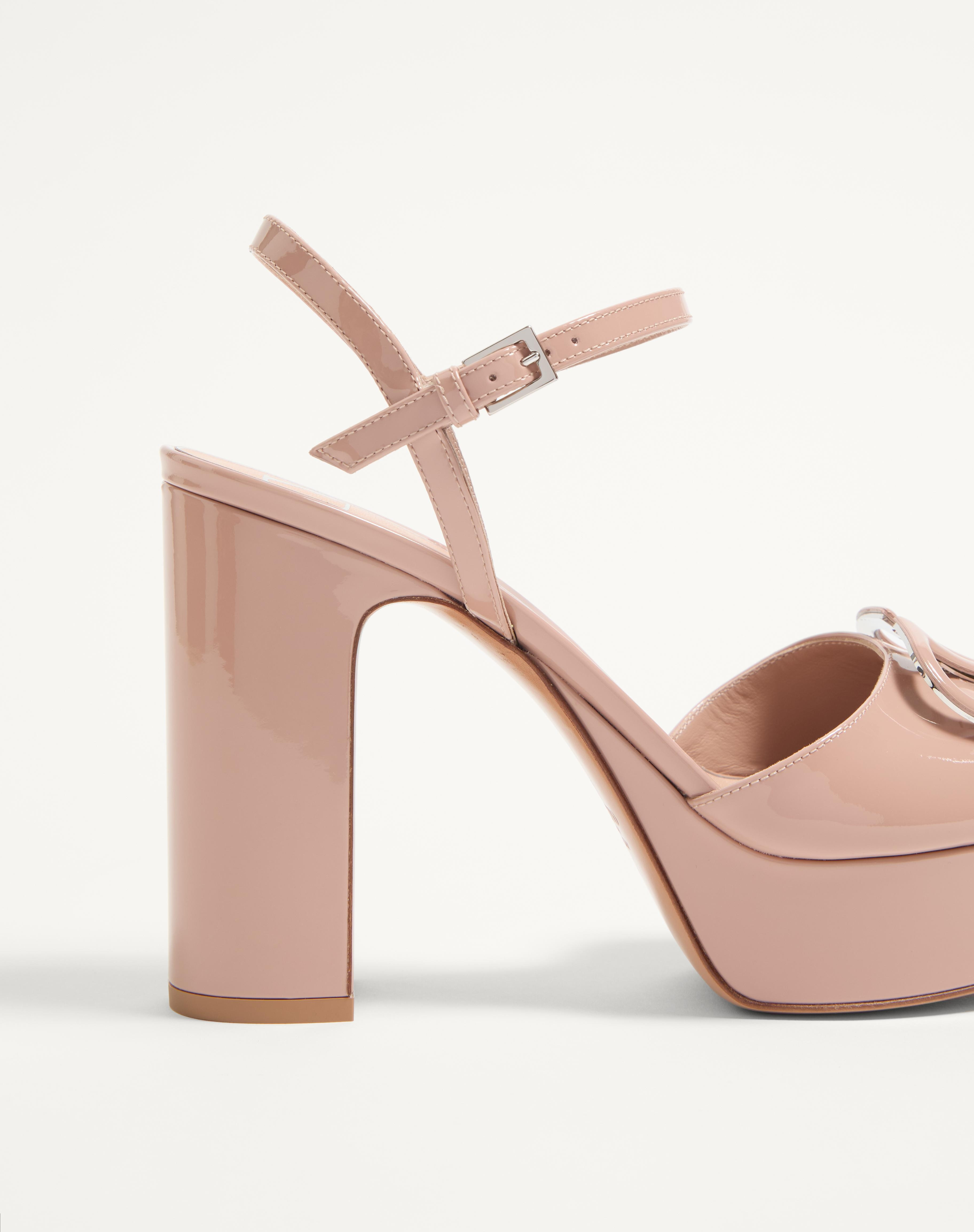 VLOGO SIGNATURE PLATFORM SANDAL IN PATENT LEATHER 115MM - 7