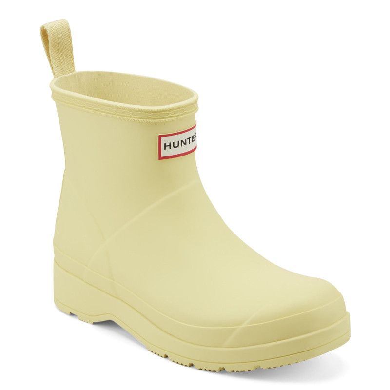 HUNTER Women's PLAY™ Short Rain Boots outlook