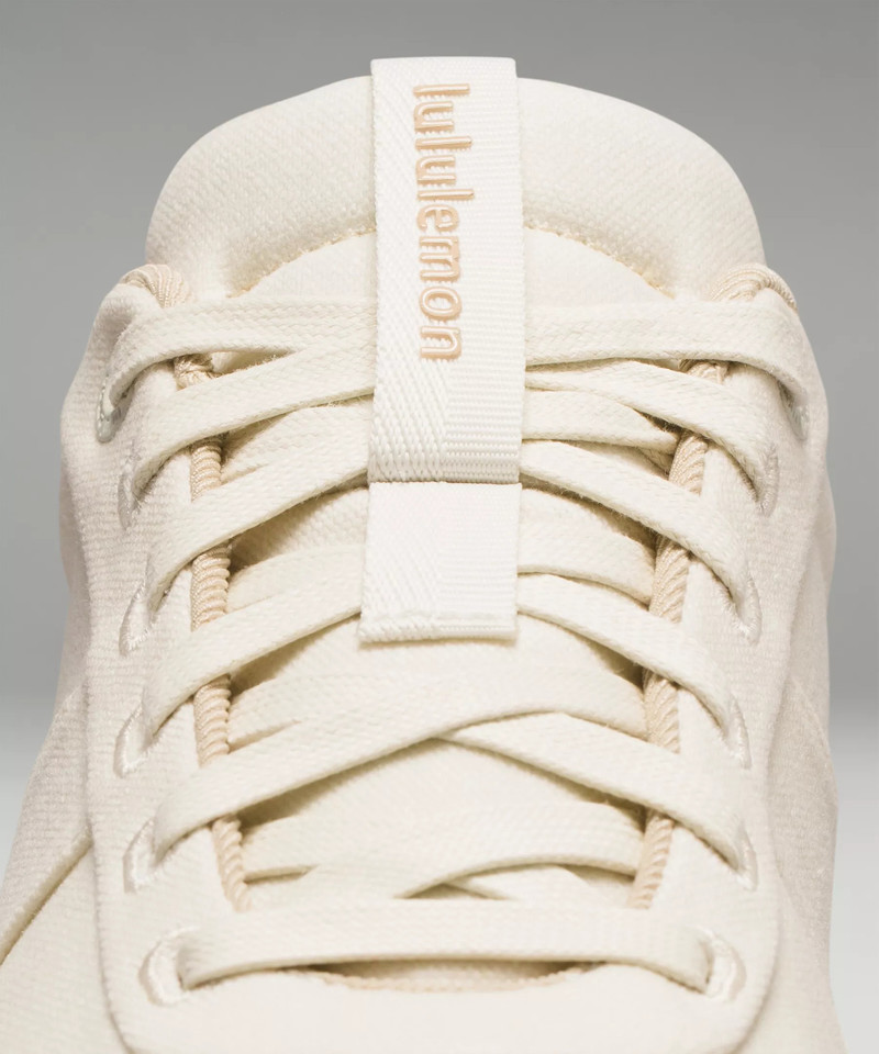 Cityverse Men's Canvas Sneaker 10