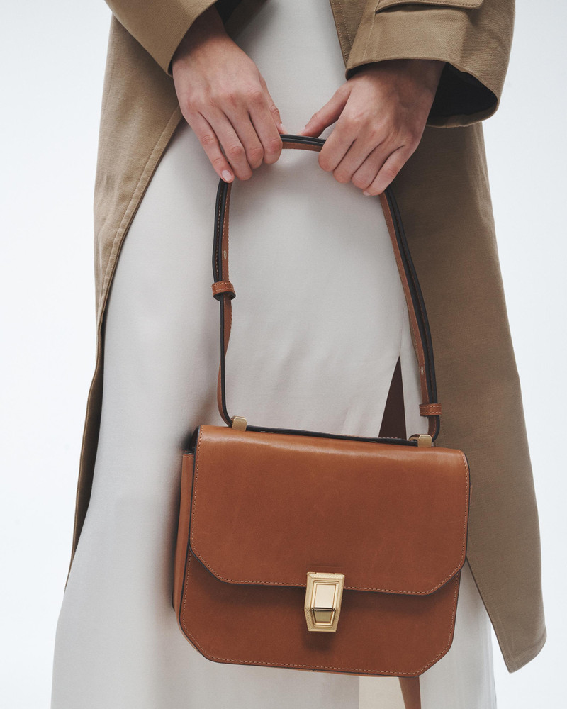 rag & bone Max Crossbody - Leather
Medium Crossbody Bag outlook