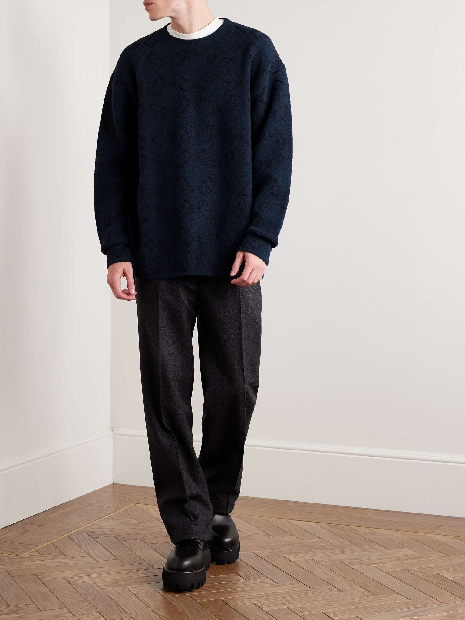 【送料&関税込】Givenchy Monogram 72 Kacquard Knit Sweater Givenchy Monogram 72 Jacquard Wool Blend Crewneck Sweater