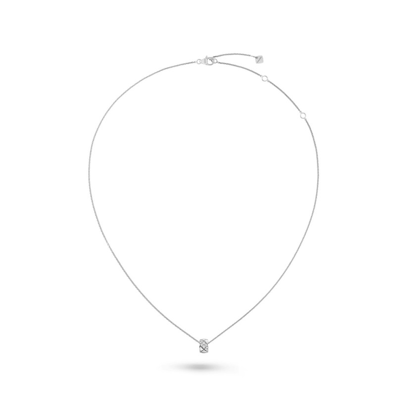 CHANEL Coco Crush necklace outlook