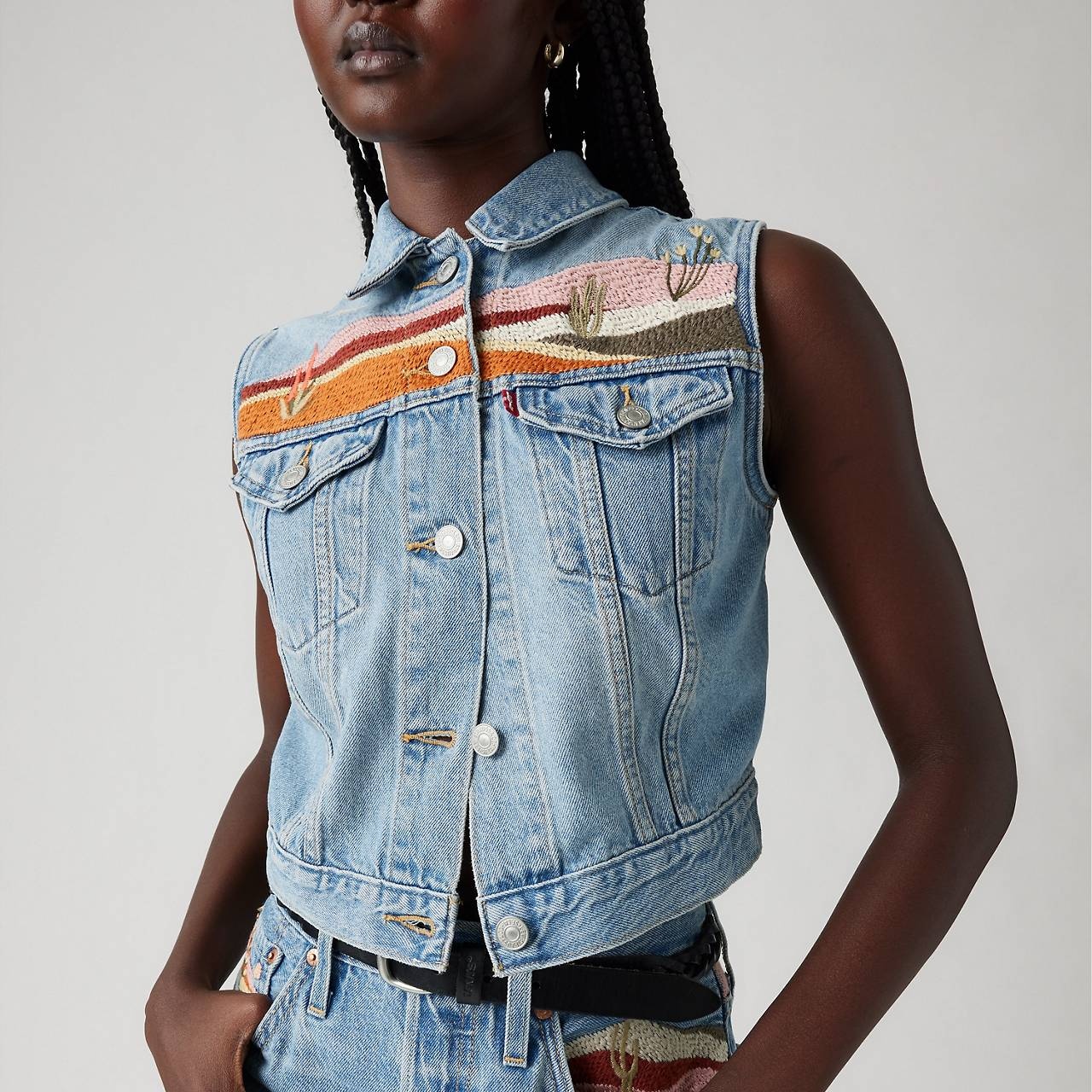 EMBROIDERED XS VEST - 5