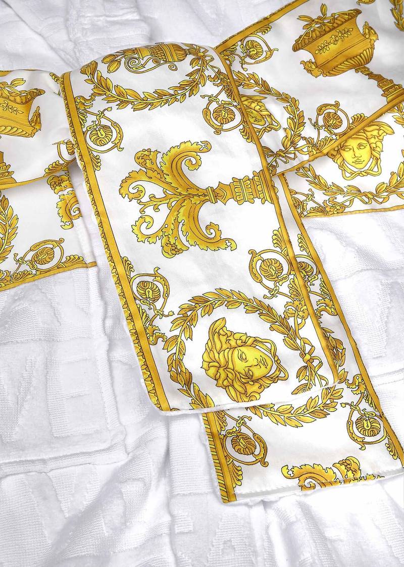 I ♡  Baroque Bathrobe 5