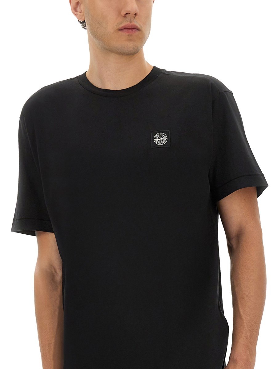 SLIM FIT COTTON JERSEY T-SHIRT WITH COMPASS PATCH - 2