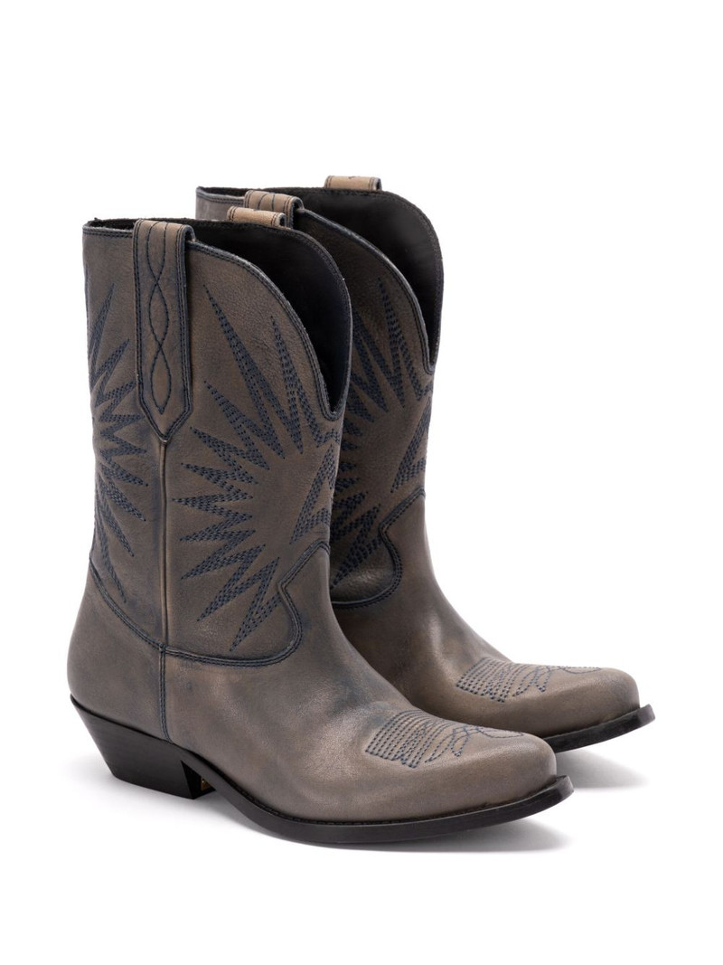 Golden Goose star-embroidered leather boots outlook