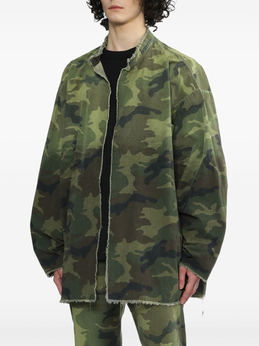 camouflage-print distressed-hem jacket - 3