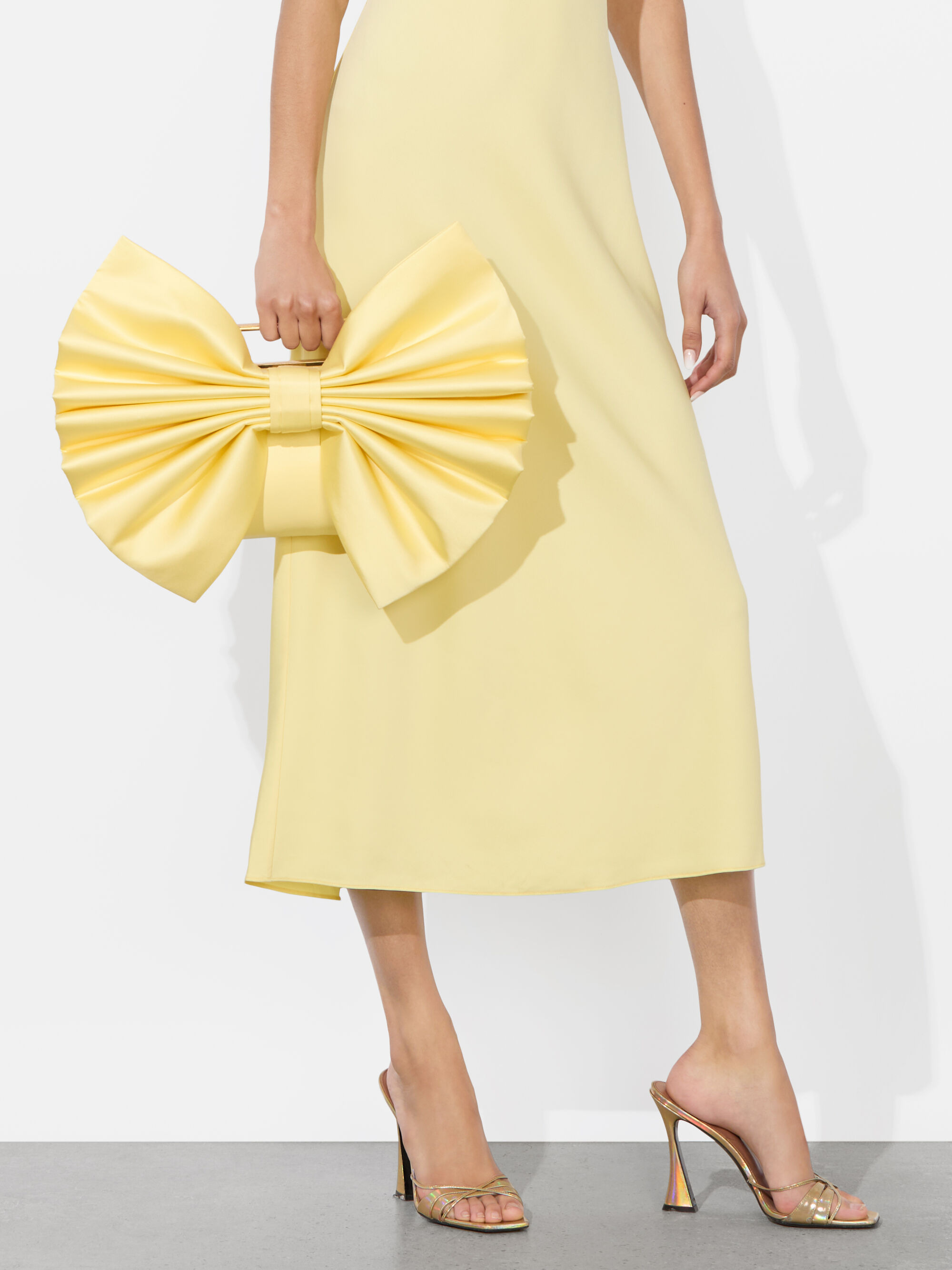 SEMIRA BOW CLUTCH - 2