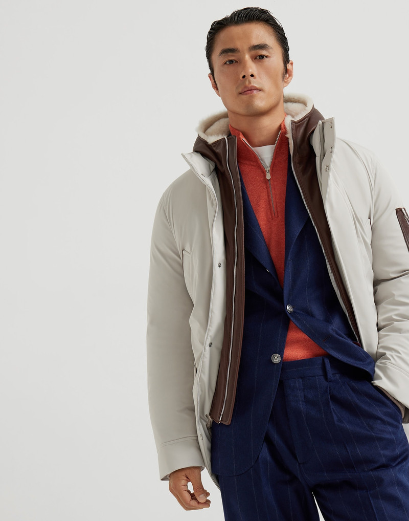 스트레치 접착 나일론 parka 아래로 패딩 및 분리 가능한 bib 와 shearling 라인 후드 1