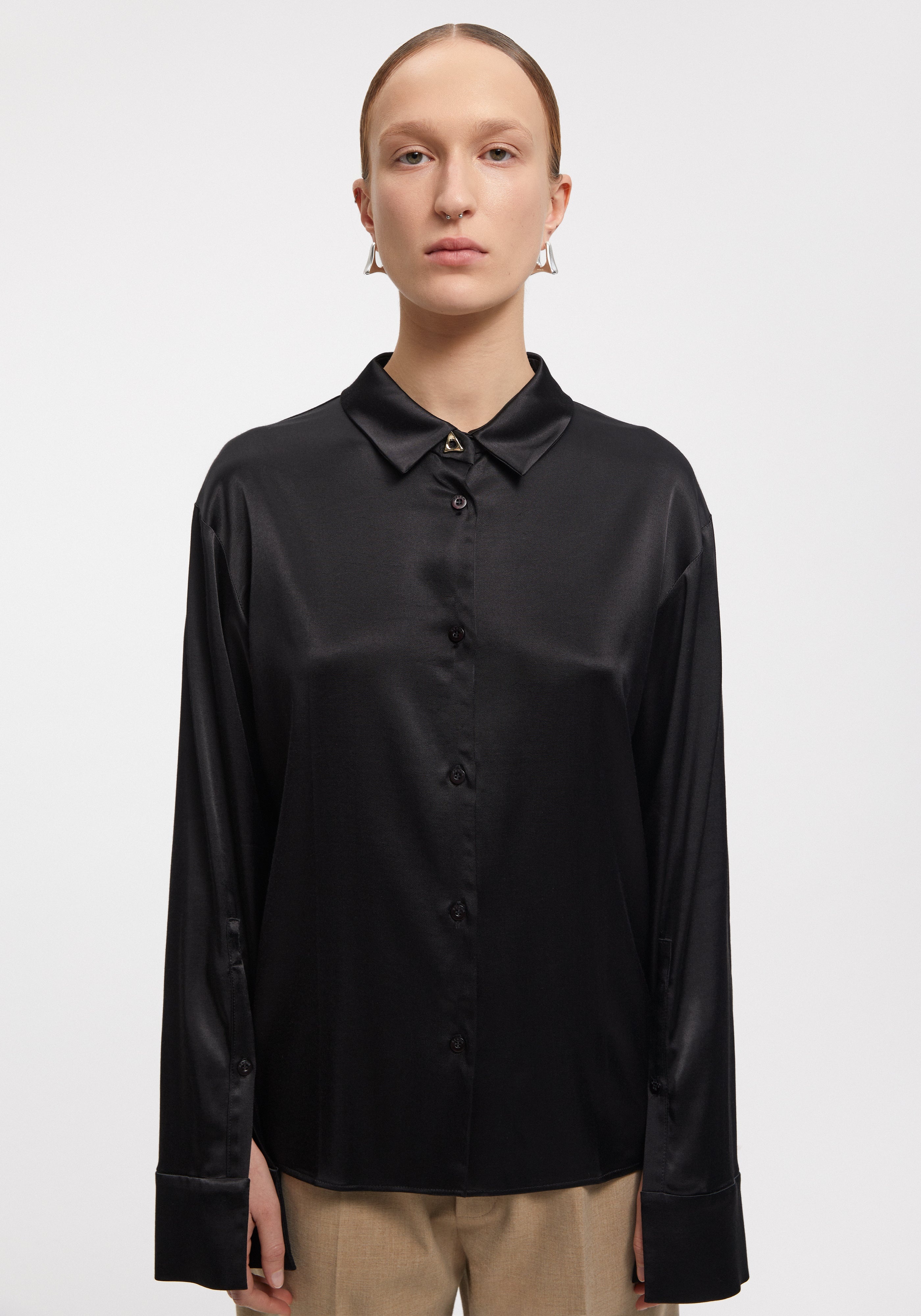DYLAN
Satin shirt - 2