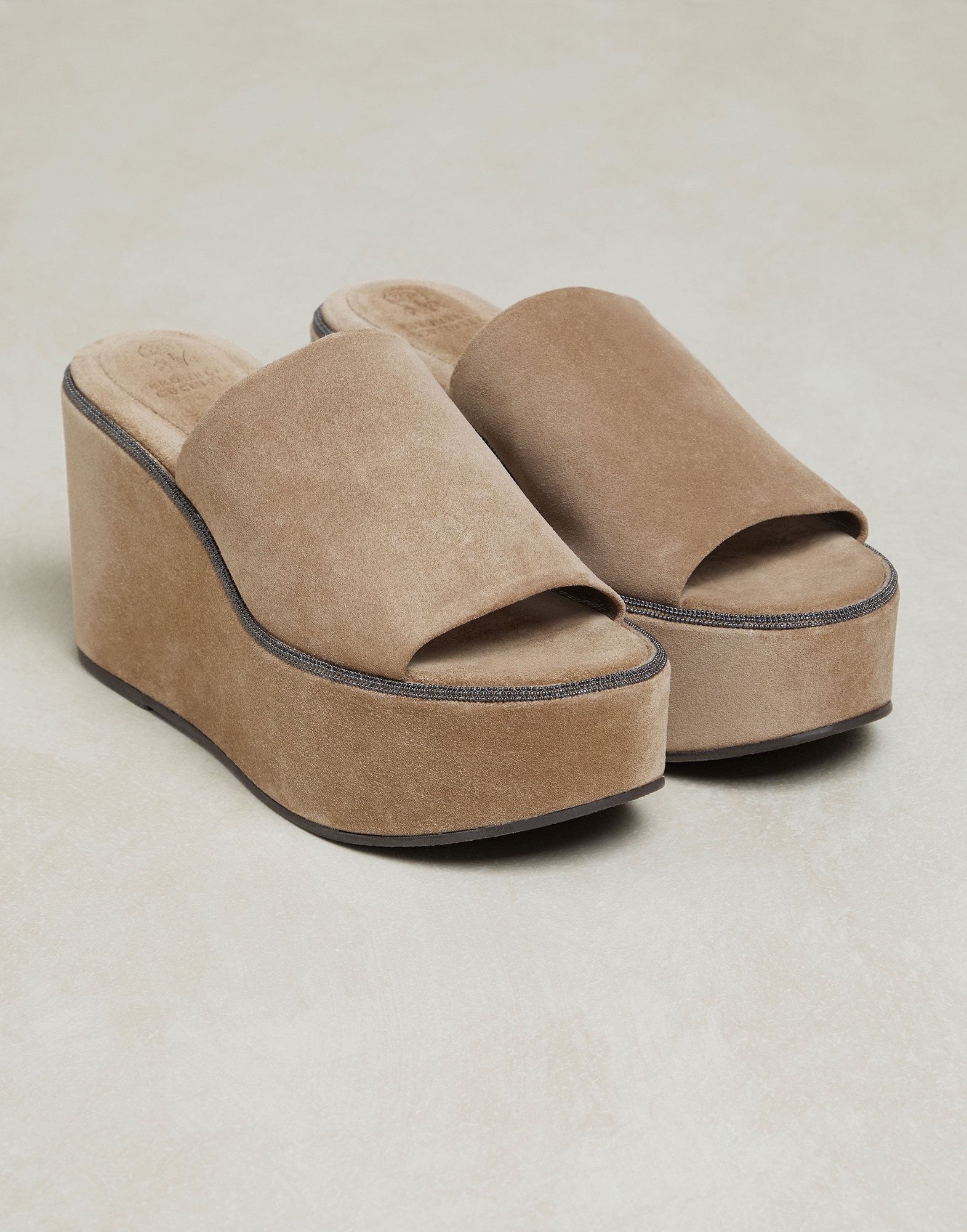 Suede wedges with precious welt - 2