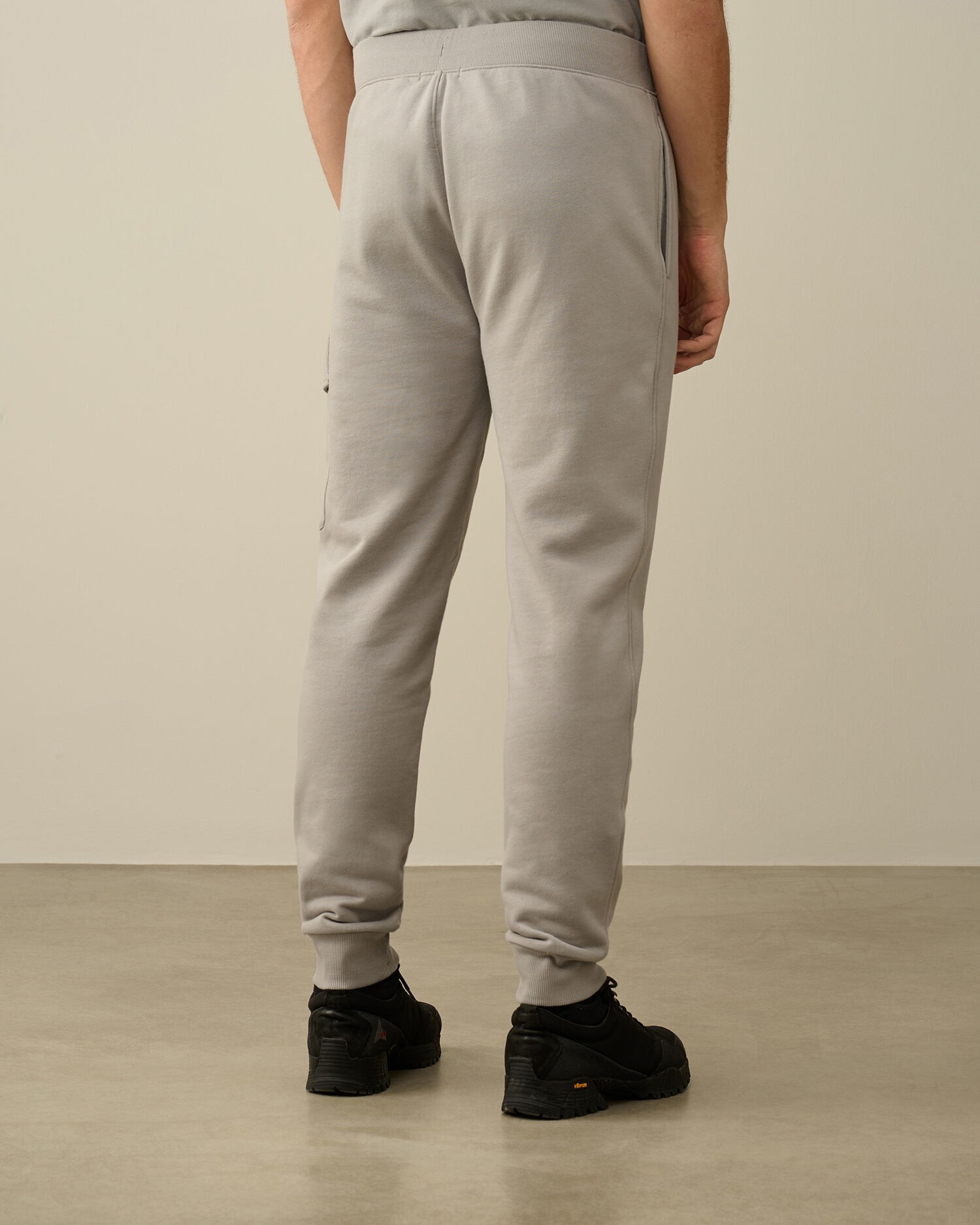 Diagonal Raised Fleece Cargo Sweatpants - 3