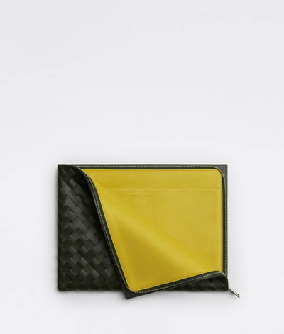 Bottega Veneta half-zipped pouch outlook