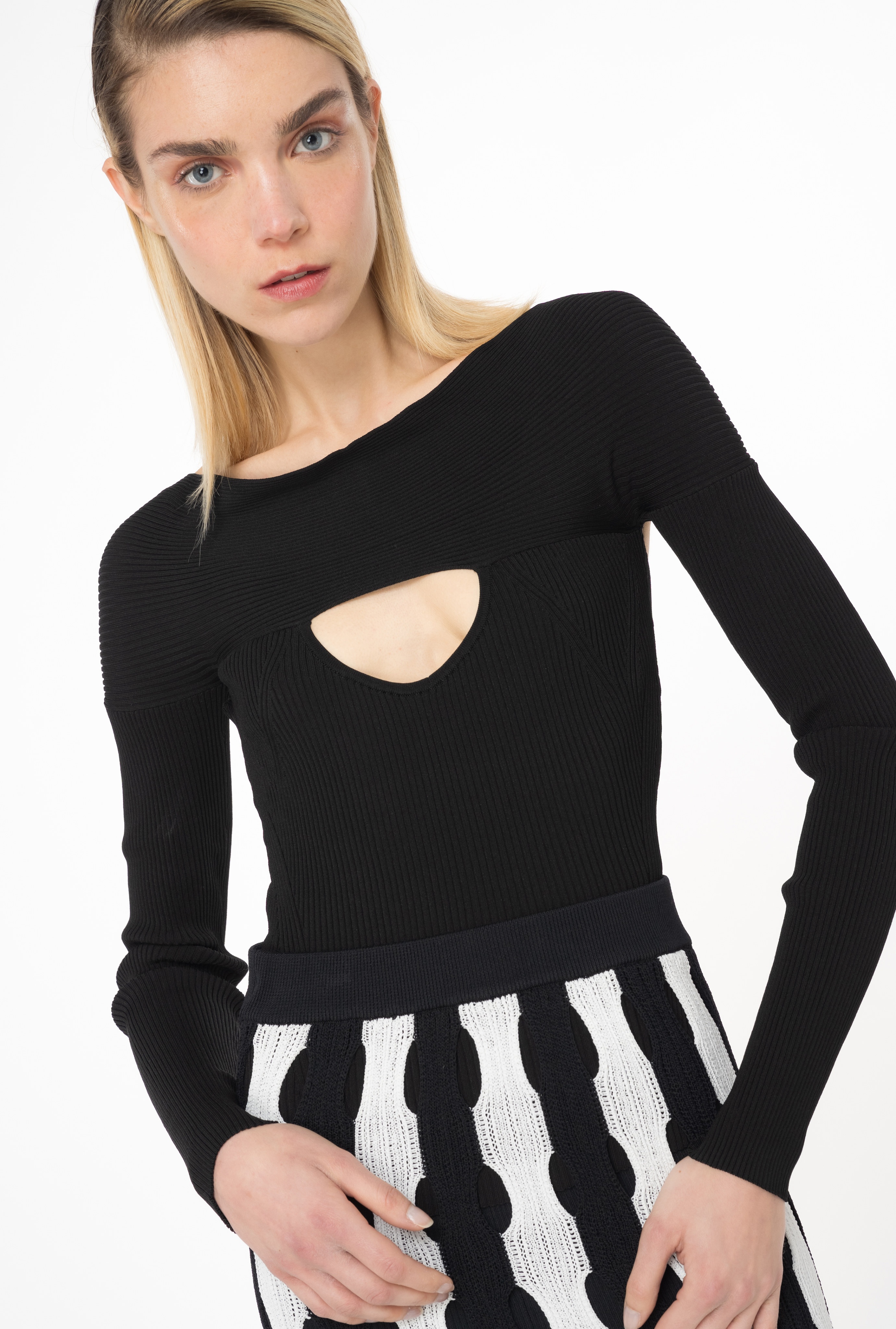 RIBBED SWEATER WITH CUT-OUT - 2