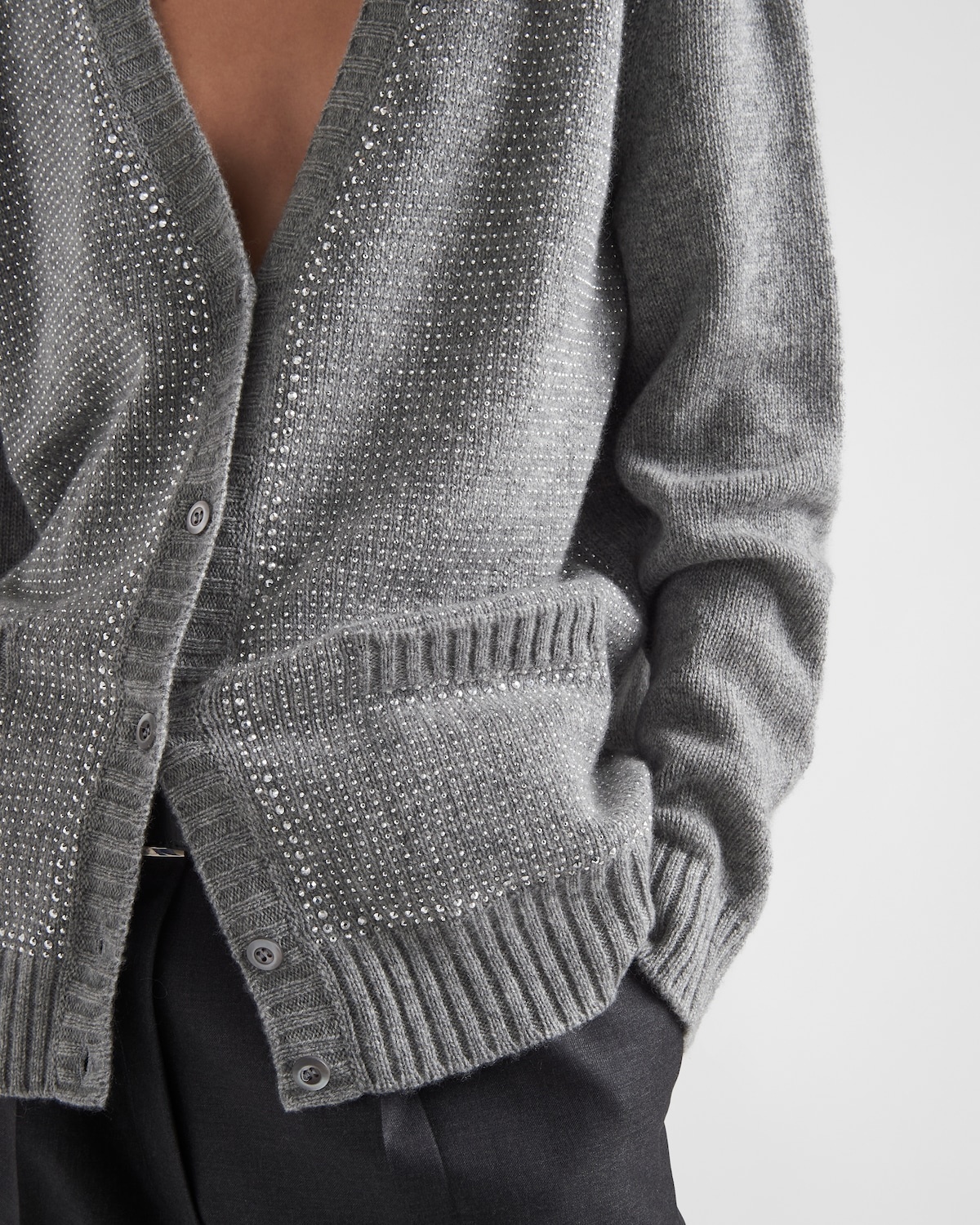 Rhinestone-studded cashmere cardigan - 4