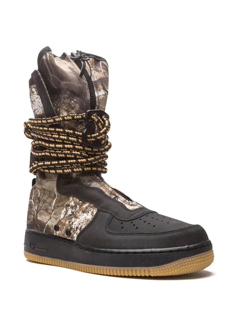 Nike SF Air Force 1 High sneakers outlook