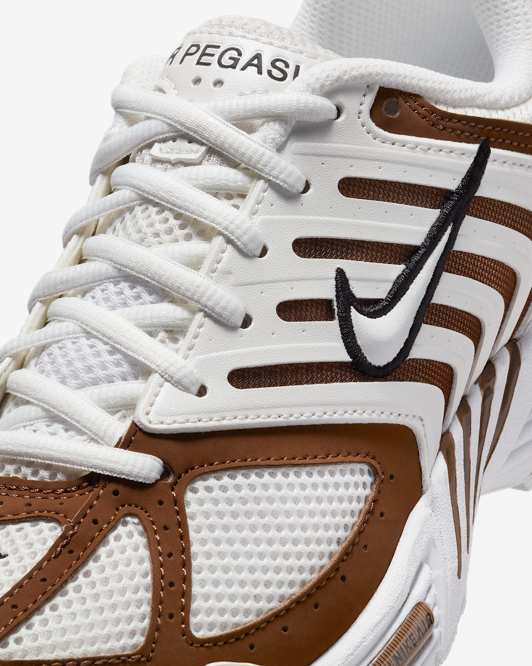 Nike Air Pegasus 2005 Women's Shoes - 7