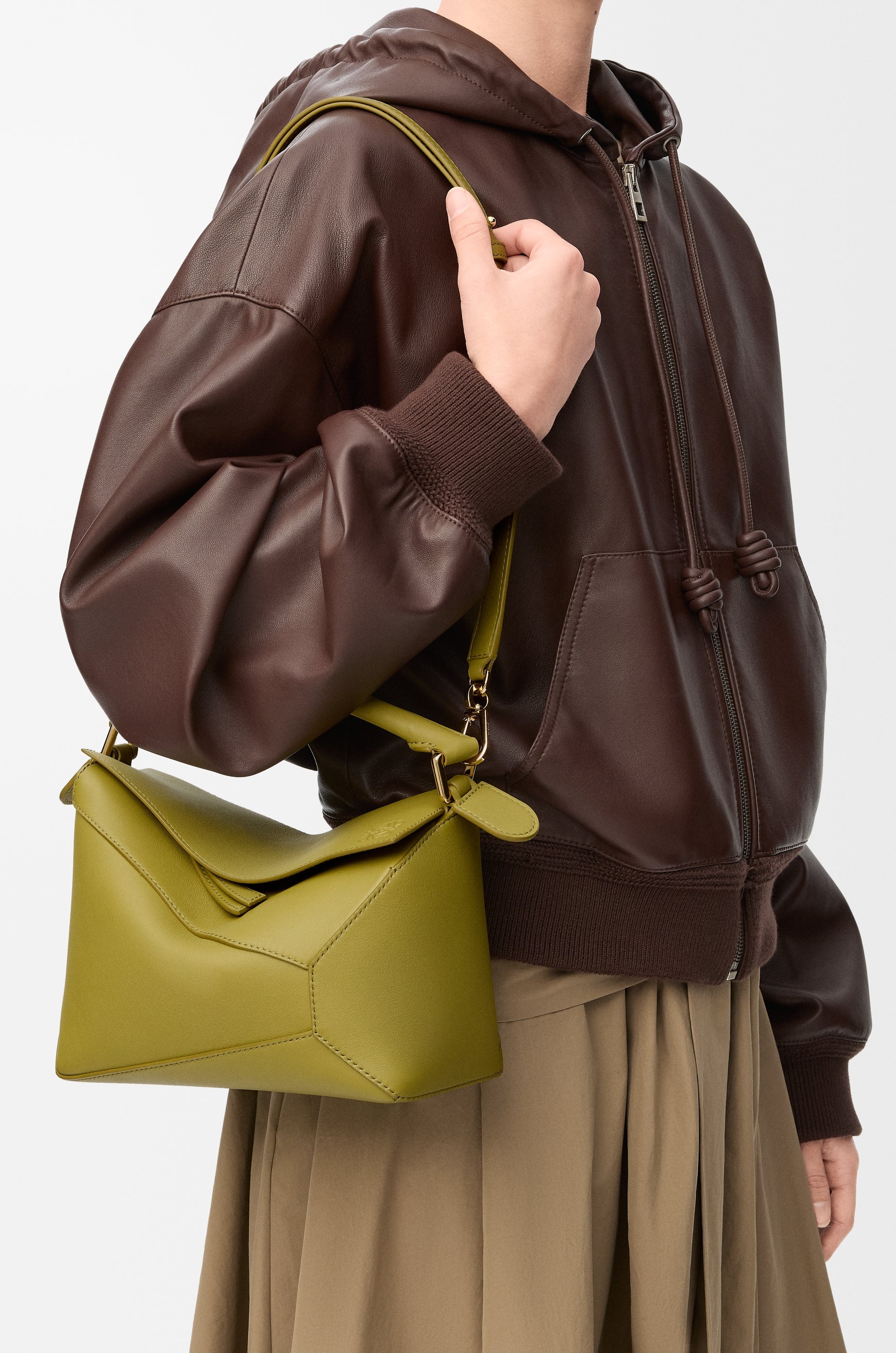 Small Puzzle Edge bag in classic calfskin - 2