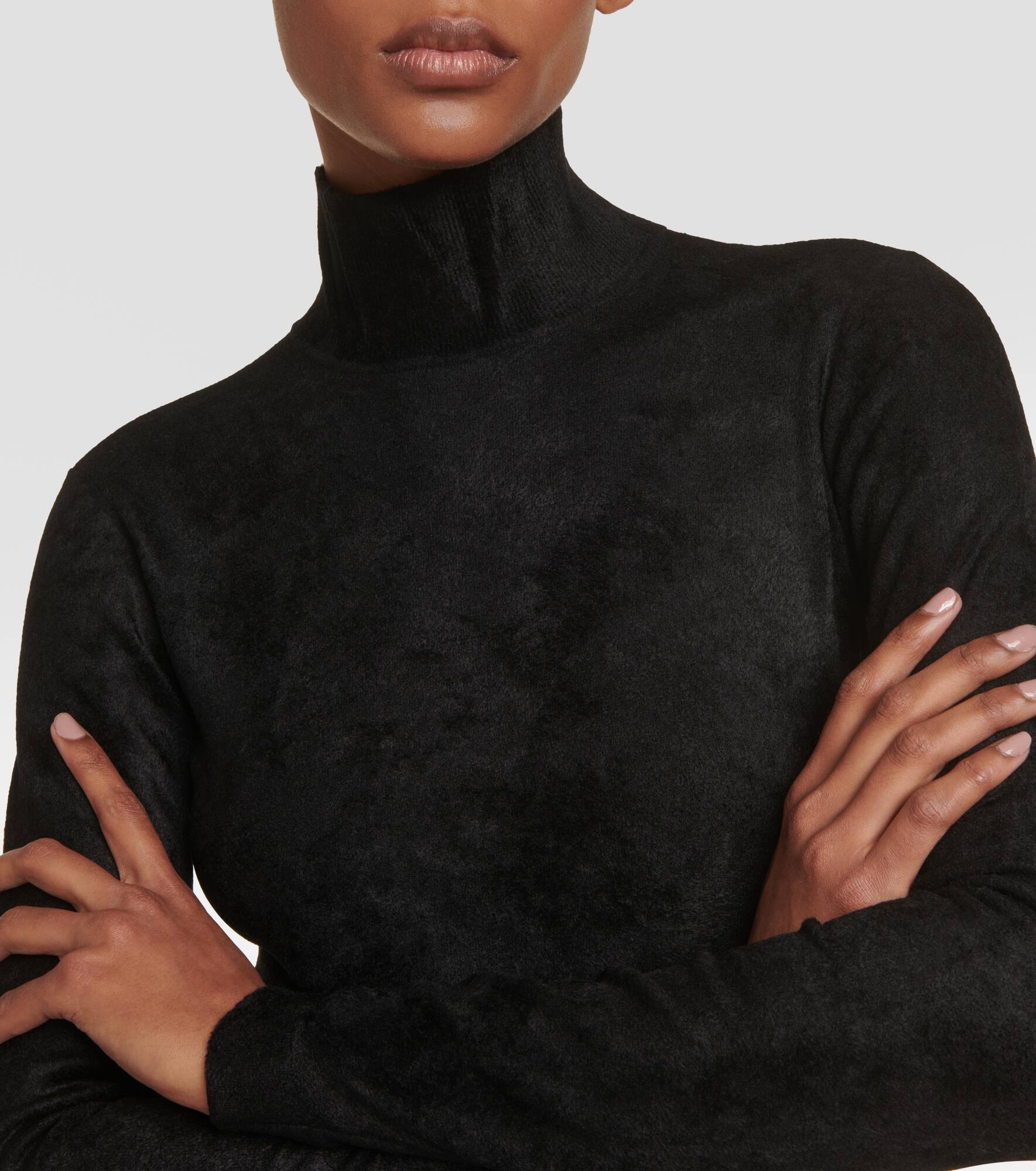 Turtleneck velvet bodysuit - 5