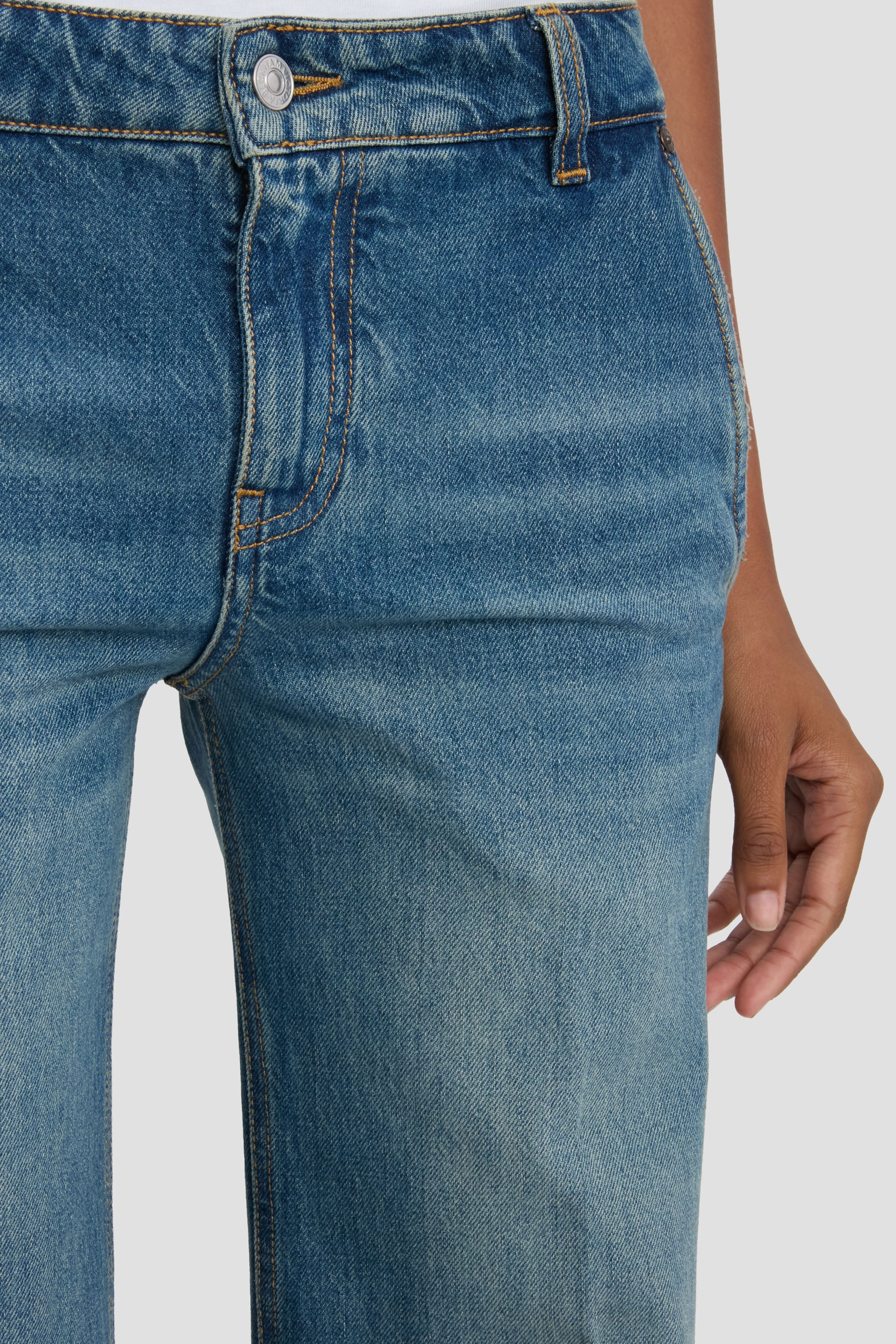 Gigi Low Waist Straight Leg Jean In Mid Blue - 4